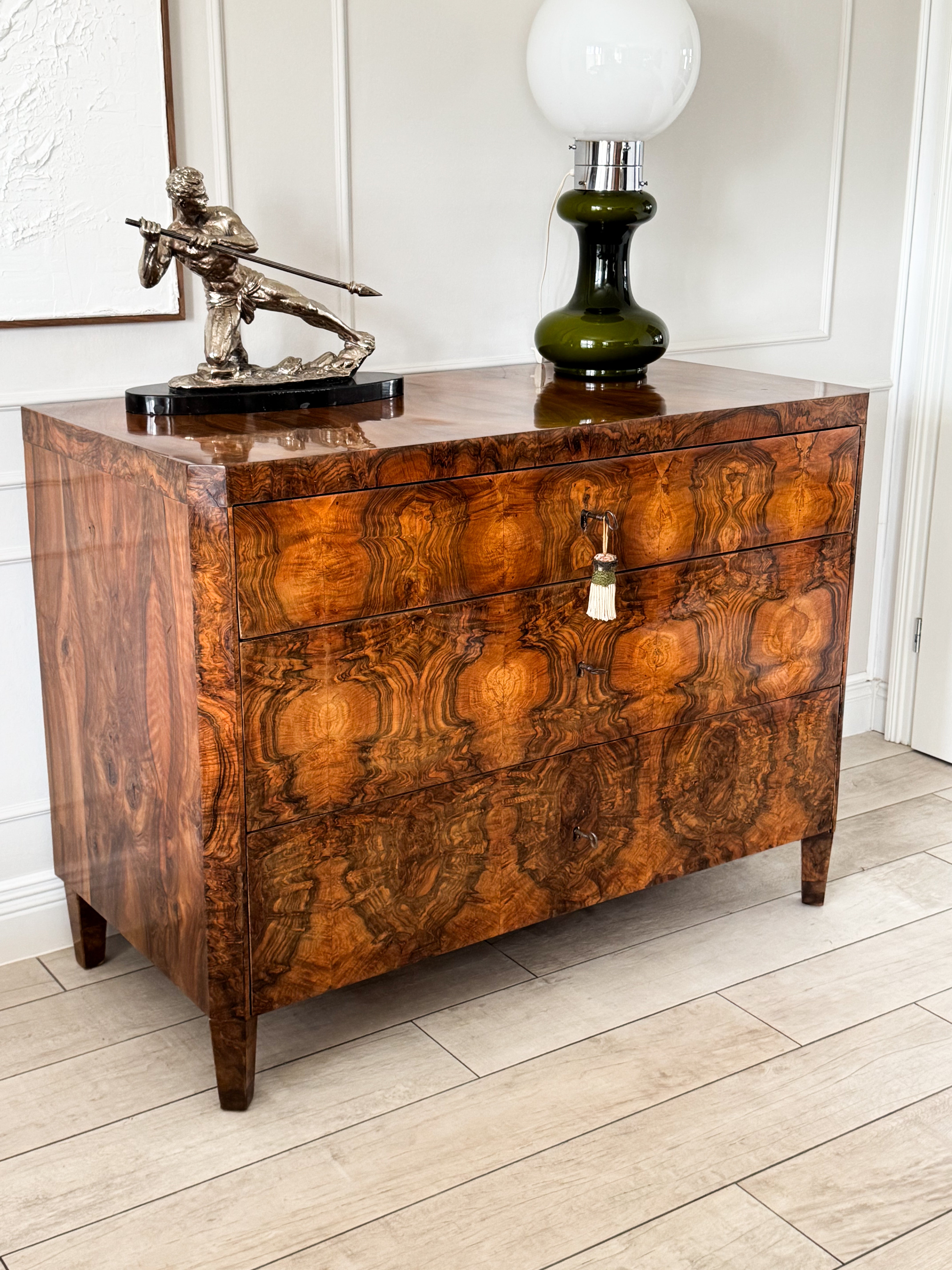 UNIQUE ELEGANT BIEDERMEIER WRITING COMMODE WALNUT