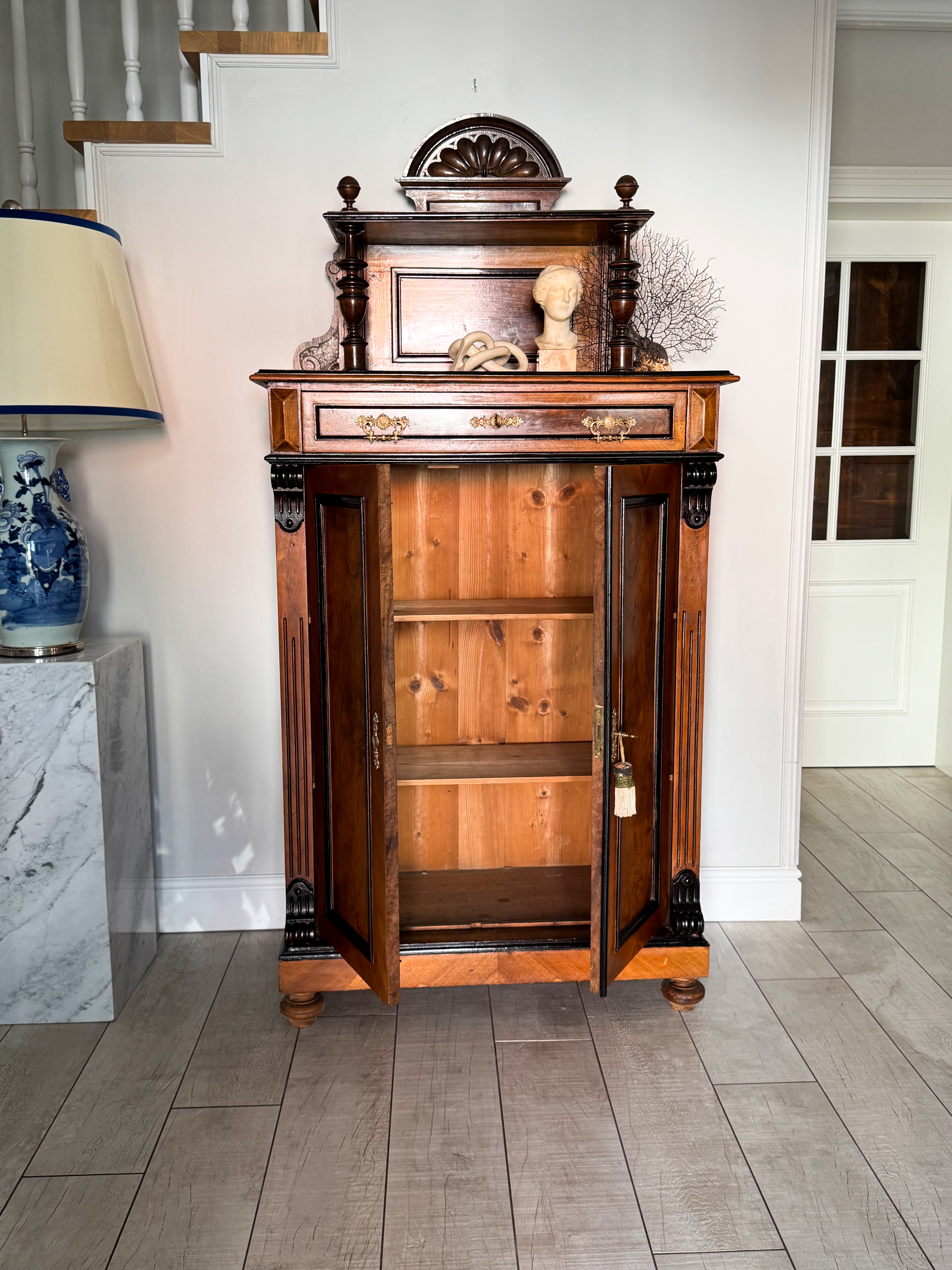 ANTIQUE FOUNDER'S TIME VERTICAL CABINET IN WALNUT
