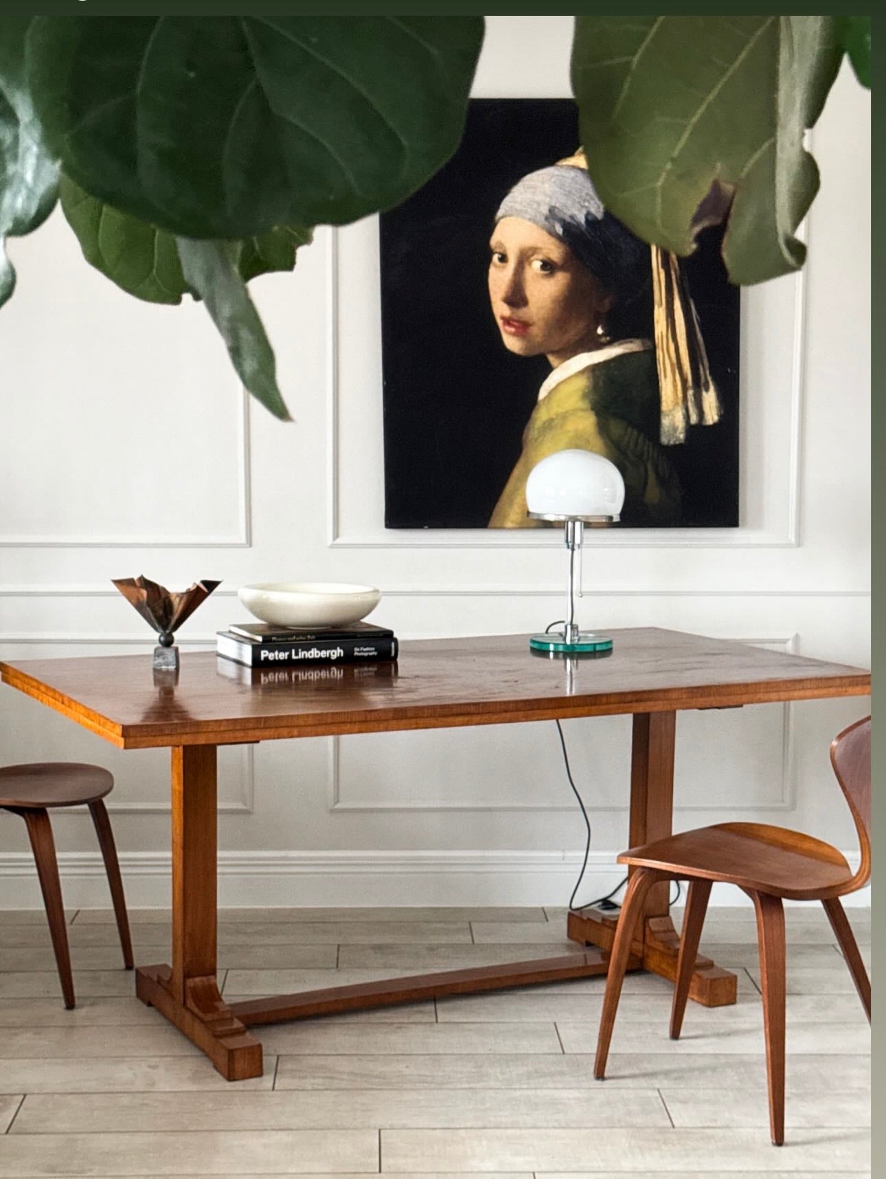 ELEGANTER ART DECO ESSTISCH AUS NUSSBAUM SCHÖNE MASERUNG