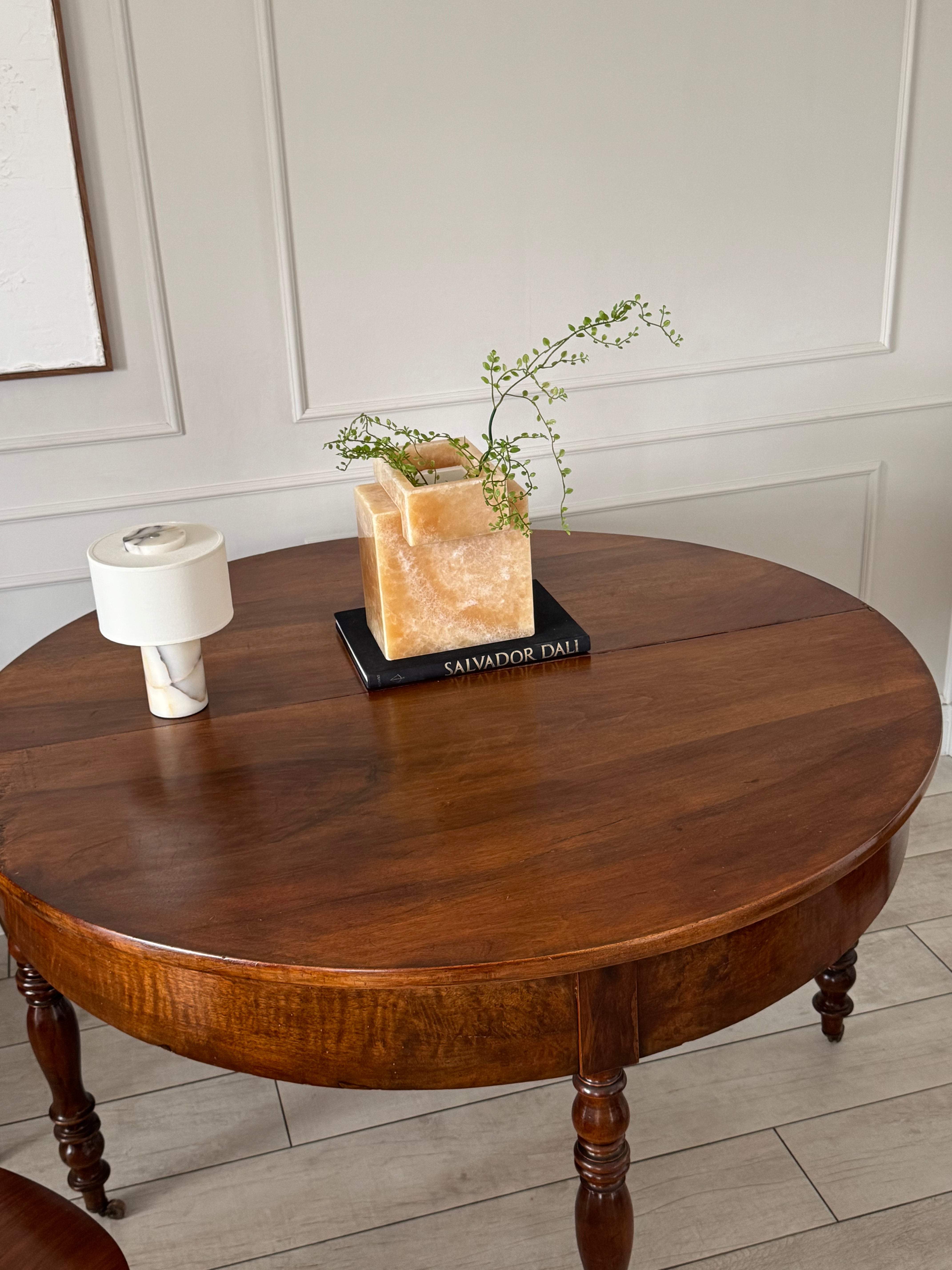 ANTIKER DEMI LUNE TISCH NUSSBAUM BIEDERMEIERZEIT