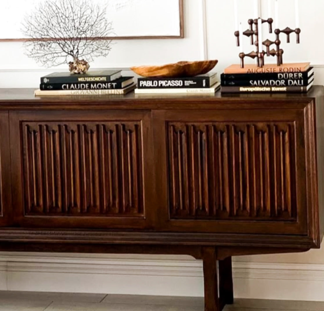SKULPTURALES MID-CENTURY DESIGNER SIDEBOARD MASSIVE EICHE HENNING KJAENULF