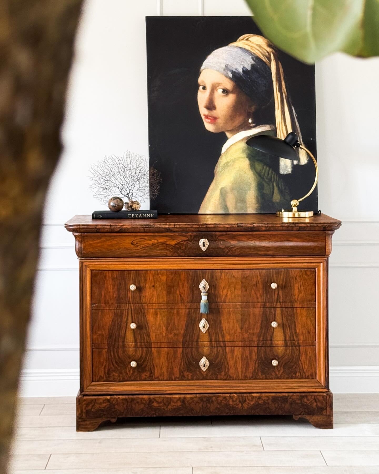 ANTIKE ELEGANTE BIEDERMEIER KOMMODE NUSSBAUM