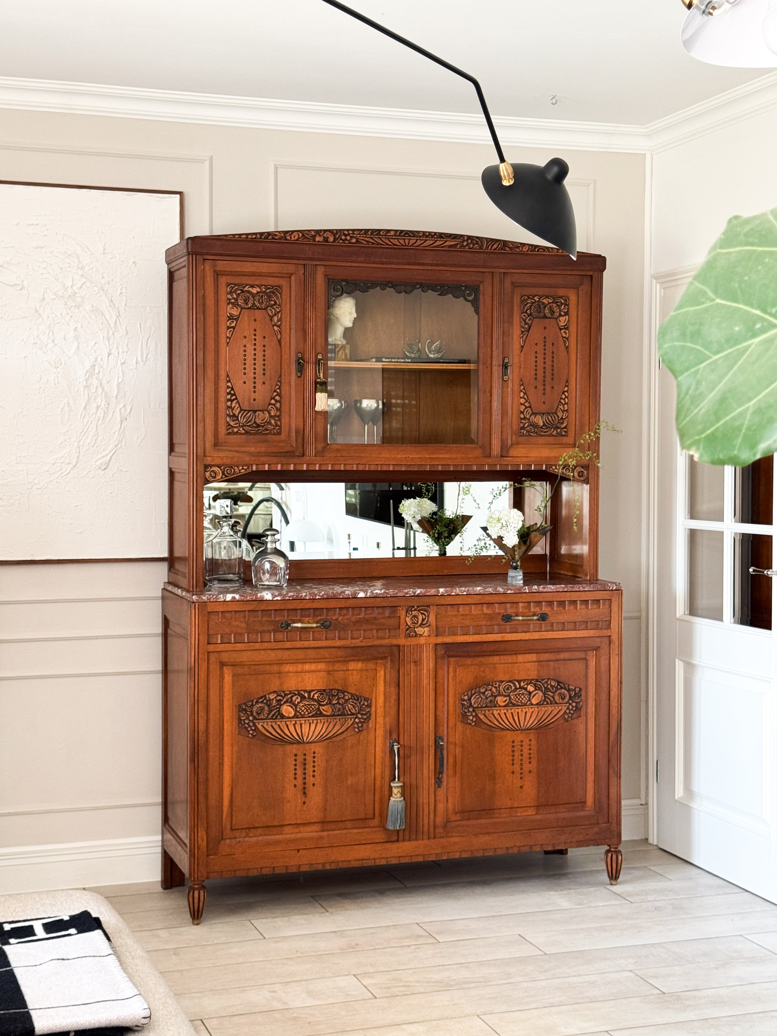 ANTIKER JUGENDSTIL BUFFETSCHRANK MIT MARMORPLATTE