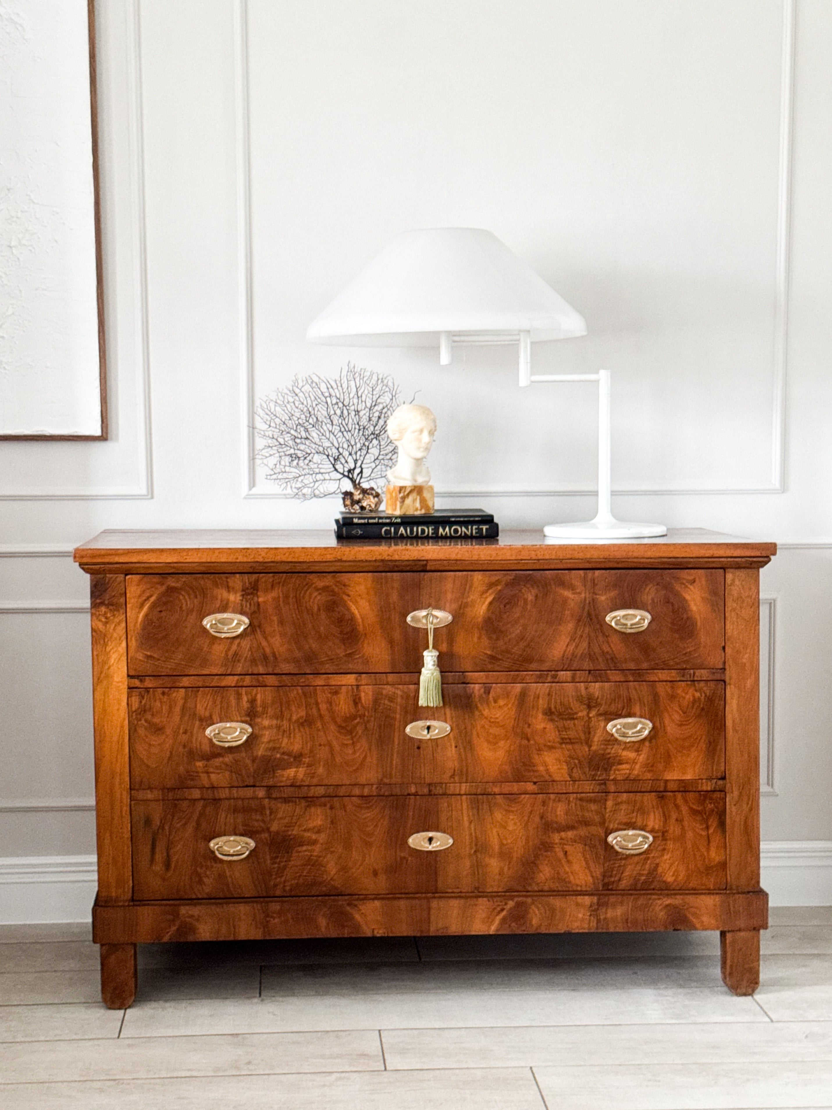 ANTIKE FRÜH BIEDERMEIER KOMMODE AUS NUSSBAUM