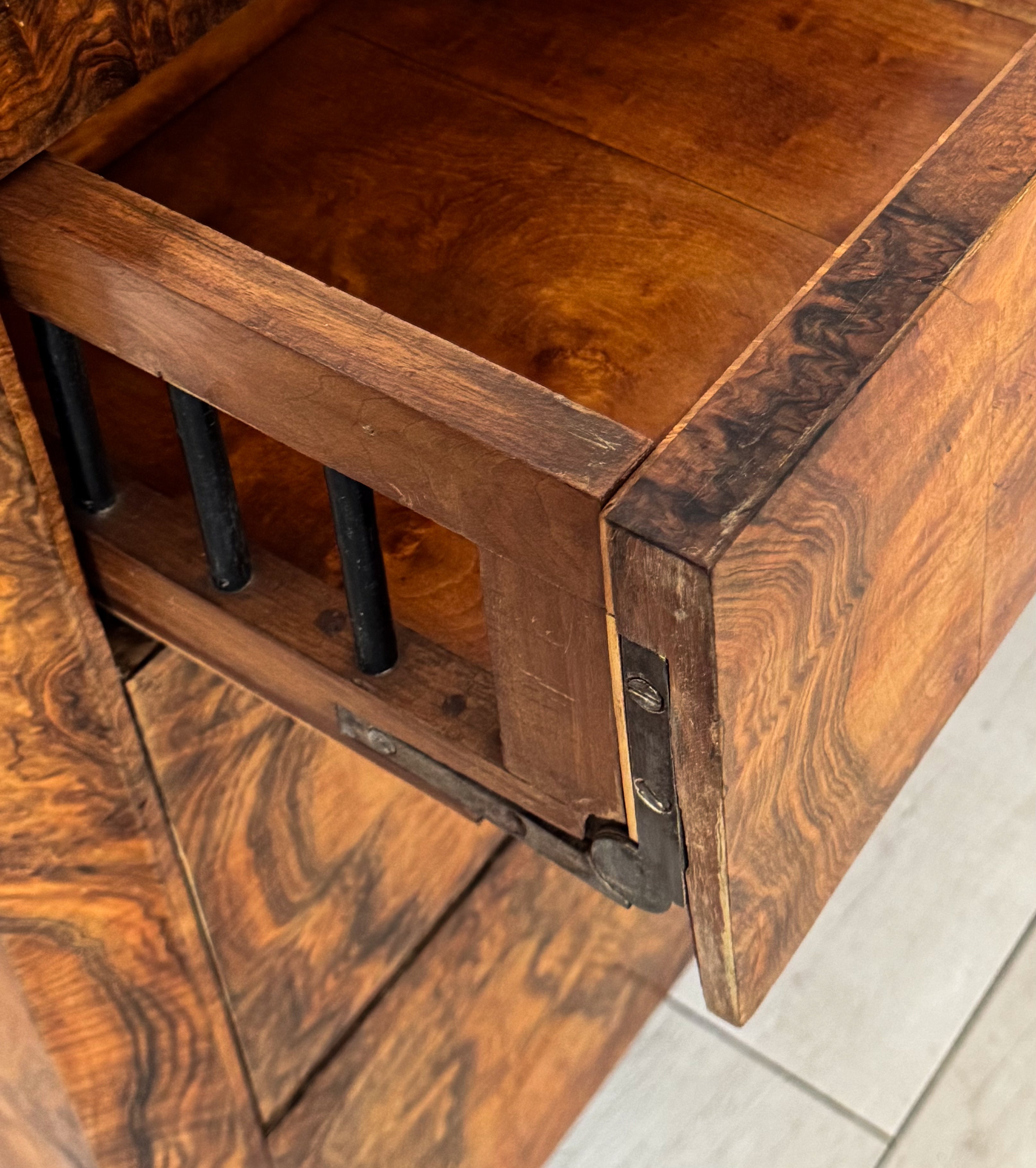 UNIQUE ELEGANT BIEDERMEIER WRITING COMMODE WALNUT