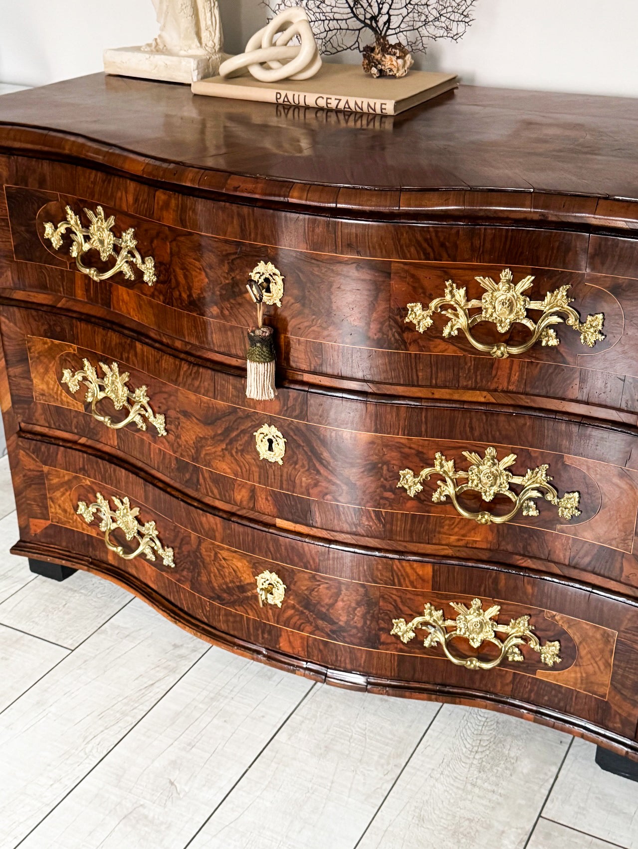 PRÄCHTIGE ANTIKE BAROCK KOMMODE MIT INTARSIEN