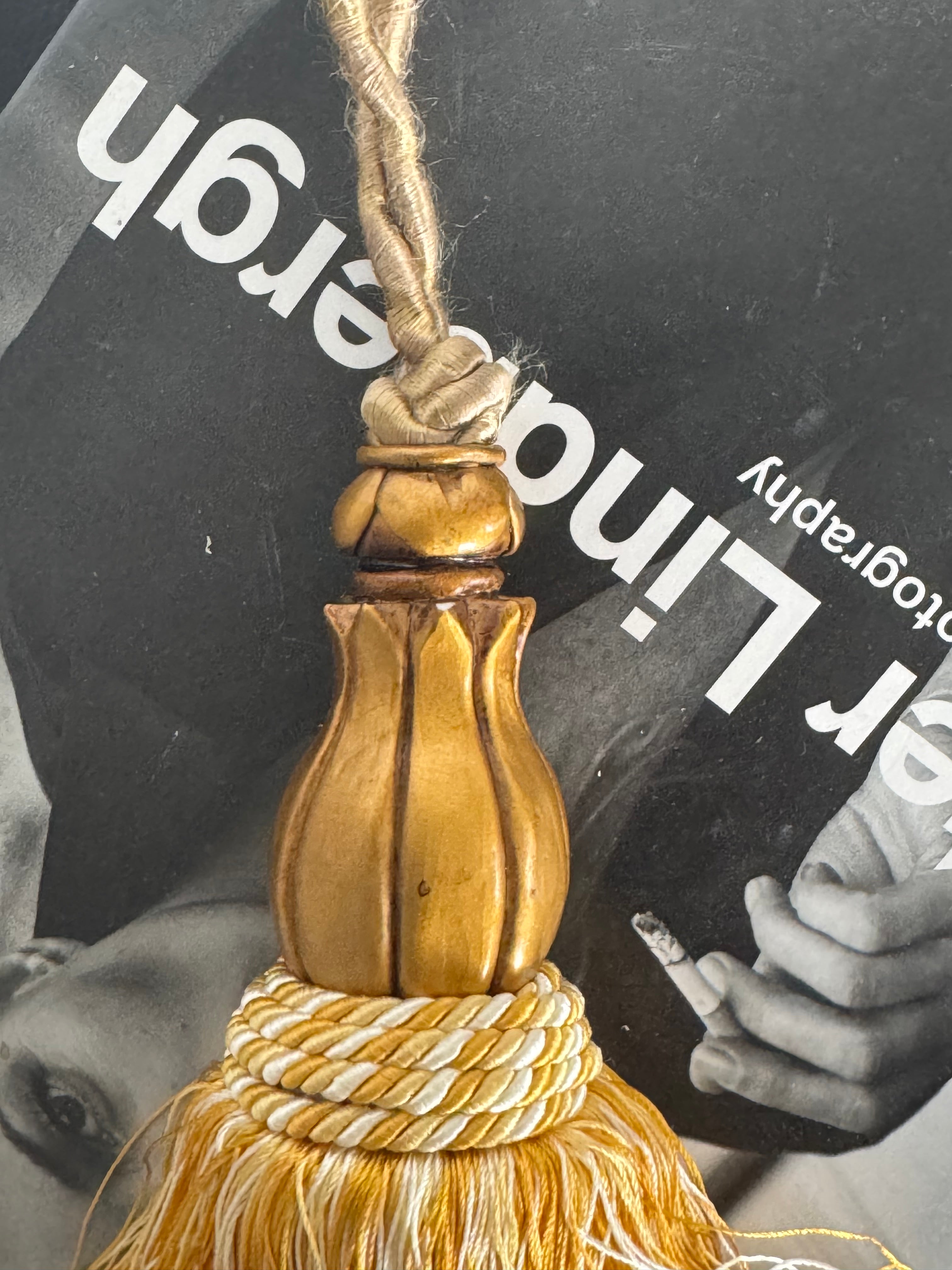 PRÄCHTIGE QUASTE HANDGEFERTIGT