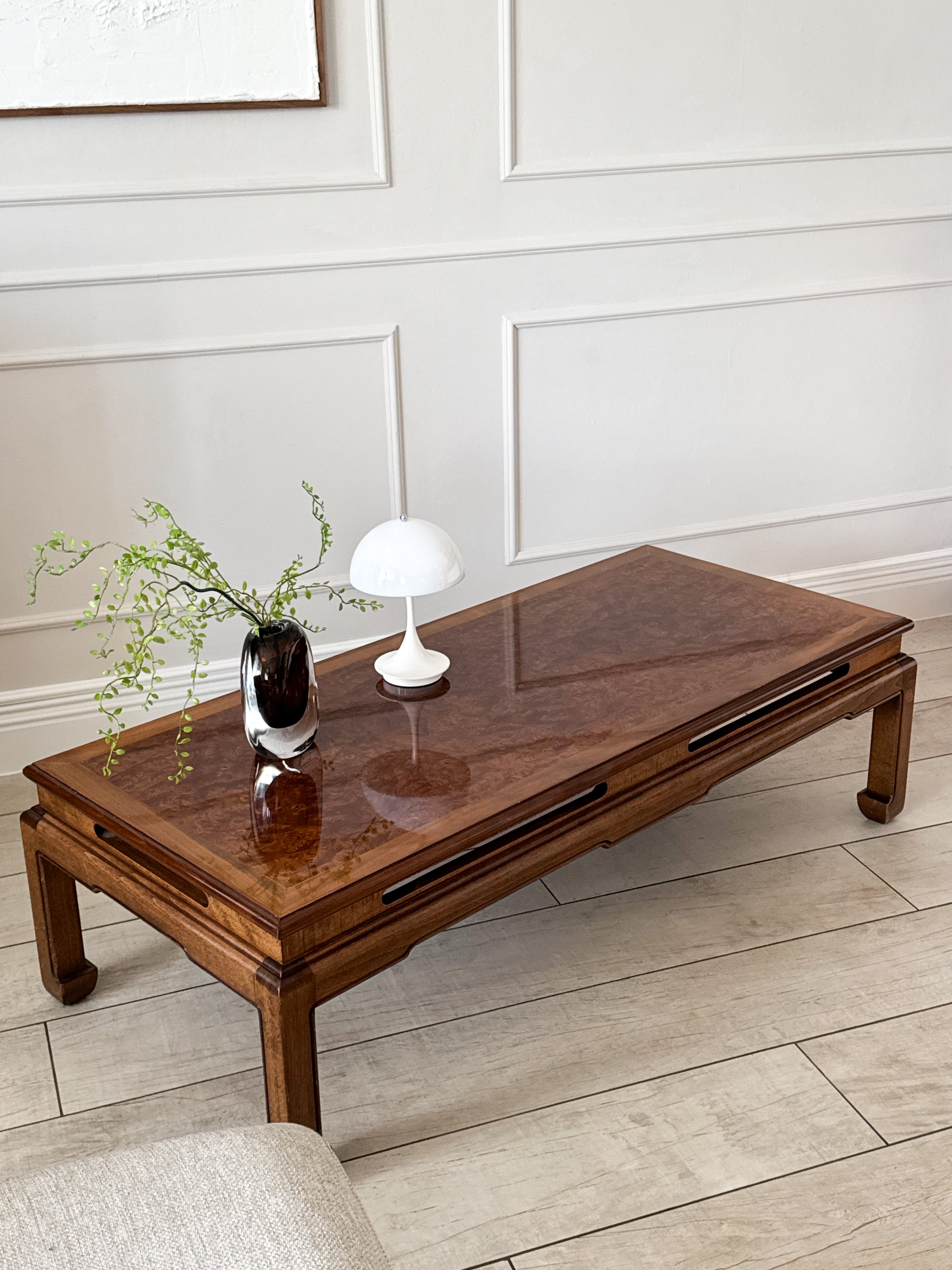 VINTAGE 70s COFFEE TABLE BEAUTIFUL SHAPE