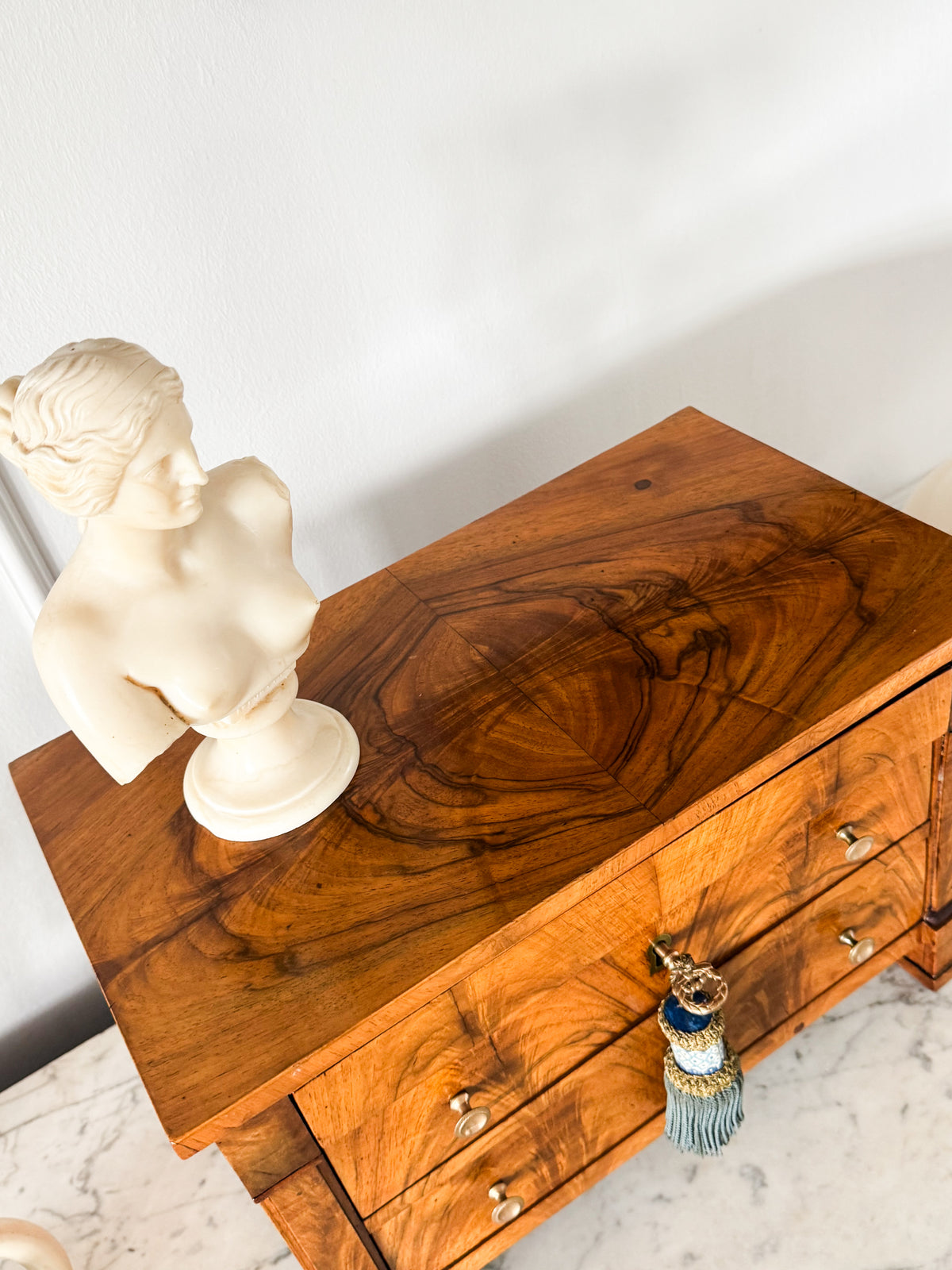 ANTIKE BIEDERMEIER MODELLKOMMODE MINIATURKOMMODE Schmuckstück