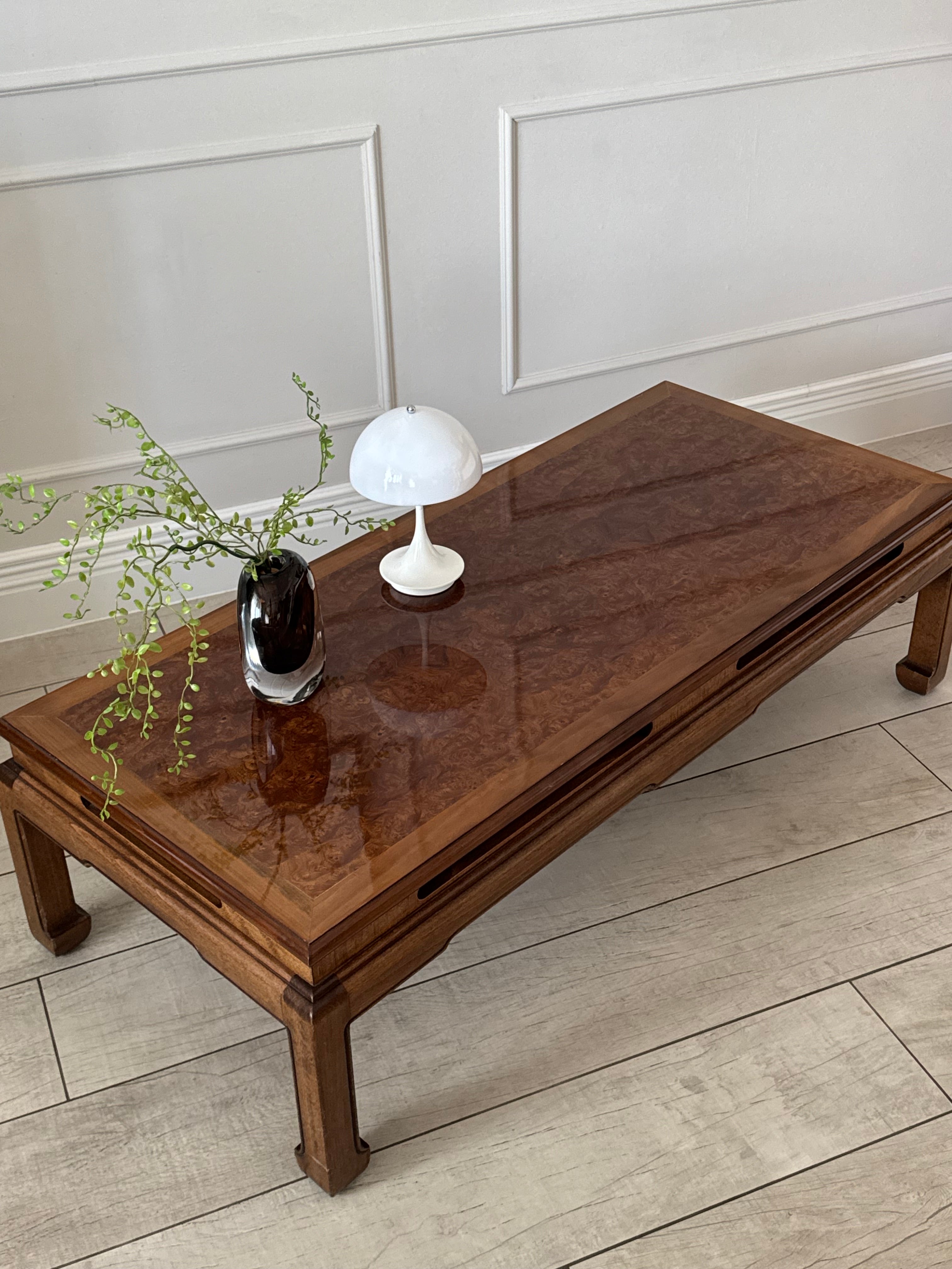 VINTAGE 70s COFFEE TABLE BEAUTIFUL SHAPE
