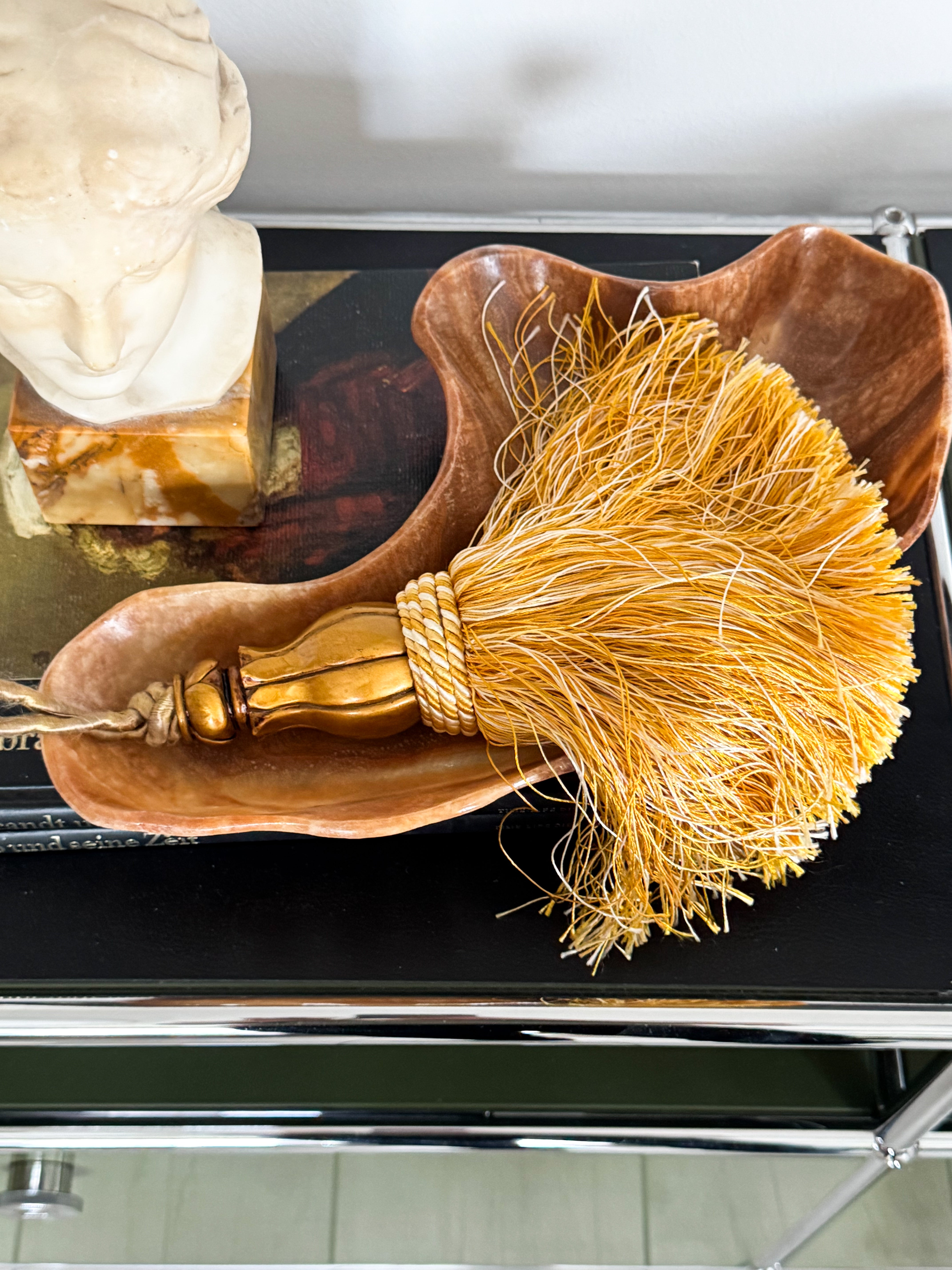 PRÄCHTIGE QUASTE HANDGEFERTIGT