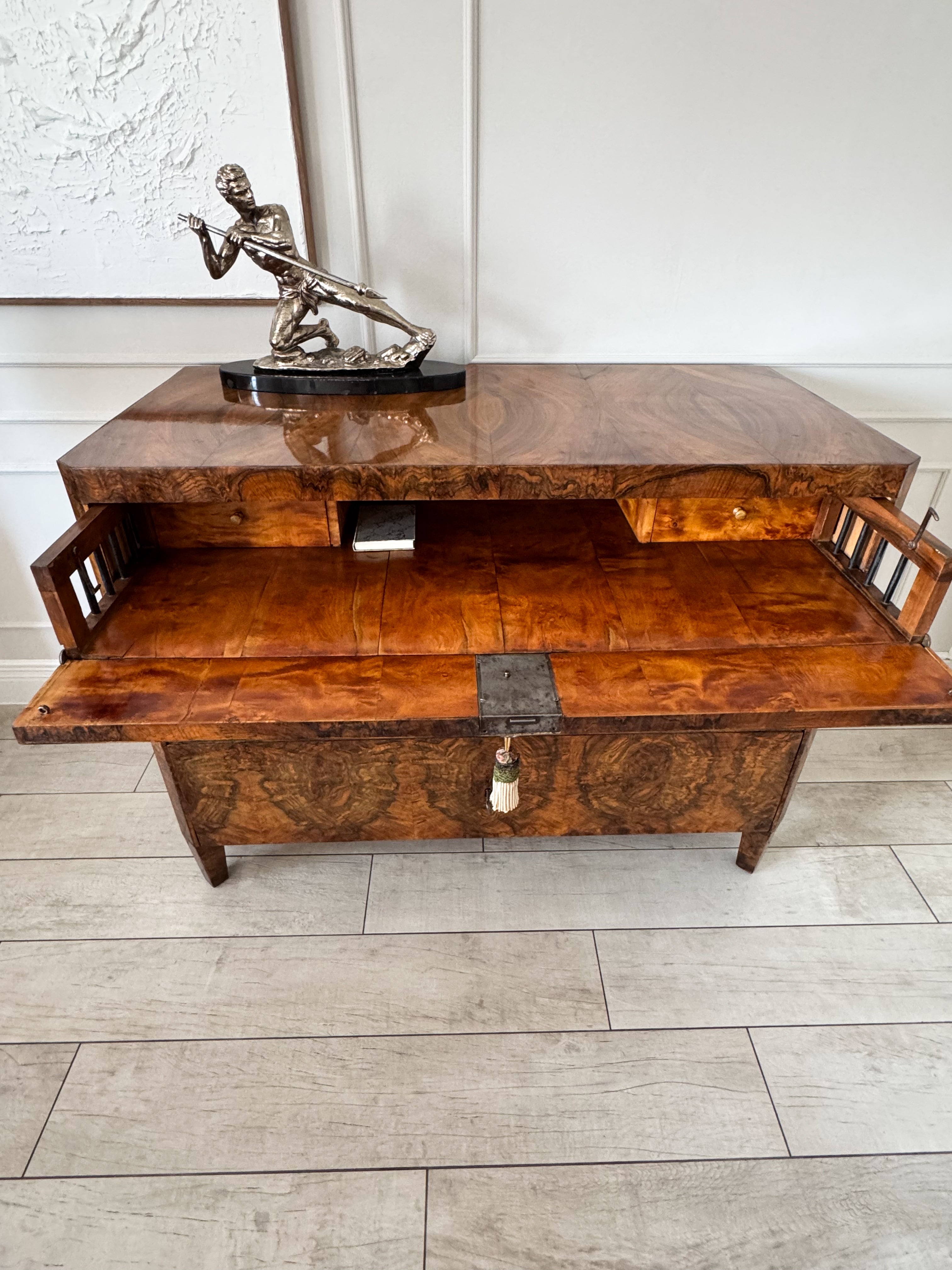 UNIQUE ELEGANT BIEDERMEIER WRITING COMMODE WALNUT