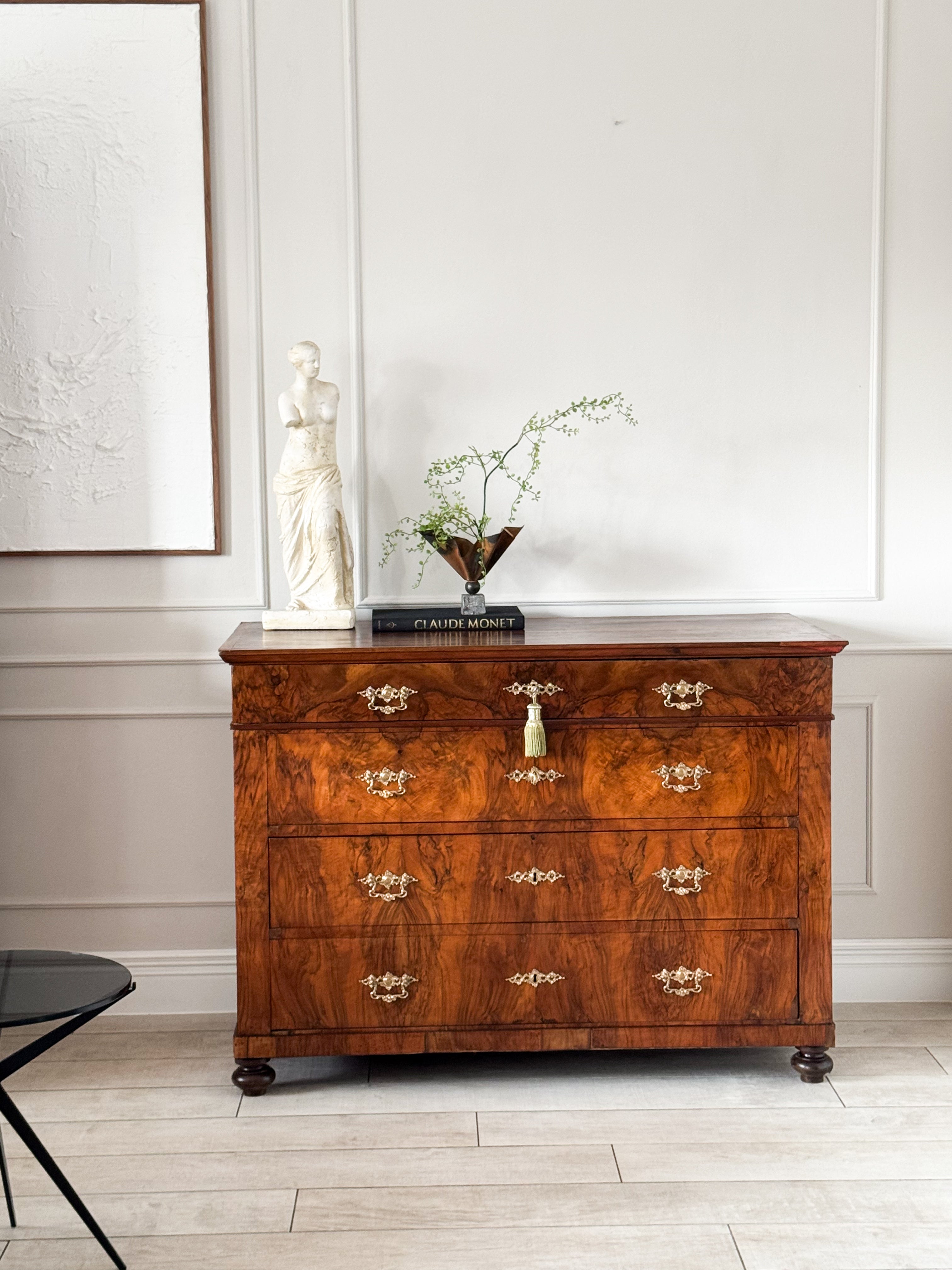 ANTIQUE BIEDERMEIER CHEST OF DRAWERS MADE OF WALNUT BEAUTIFUL GRAIN