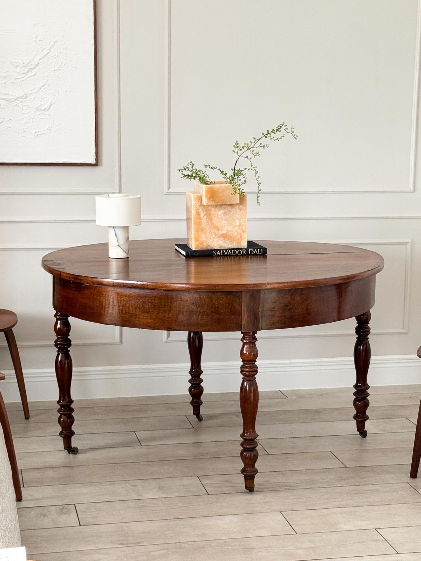 ANTIKER DEMI LUNE TISCH NUSSBAUM BIEDERMEIERZEIT