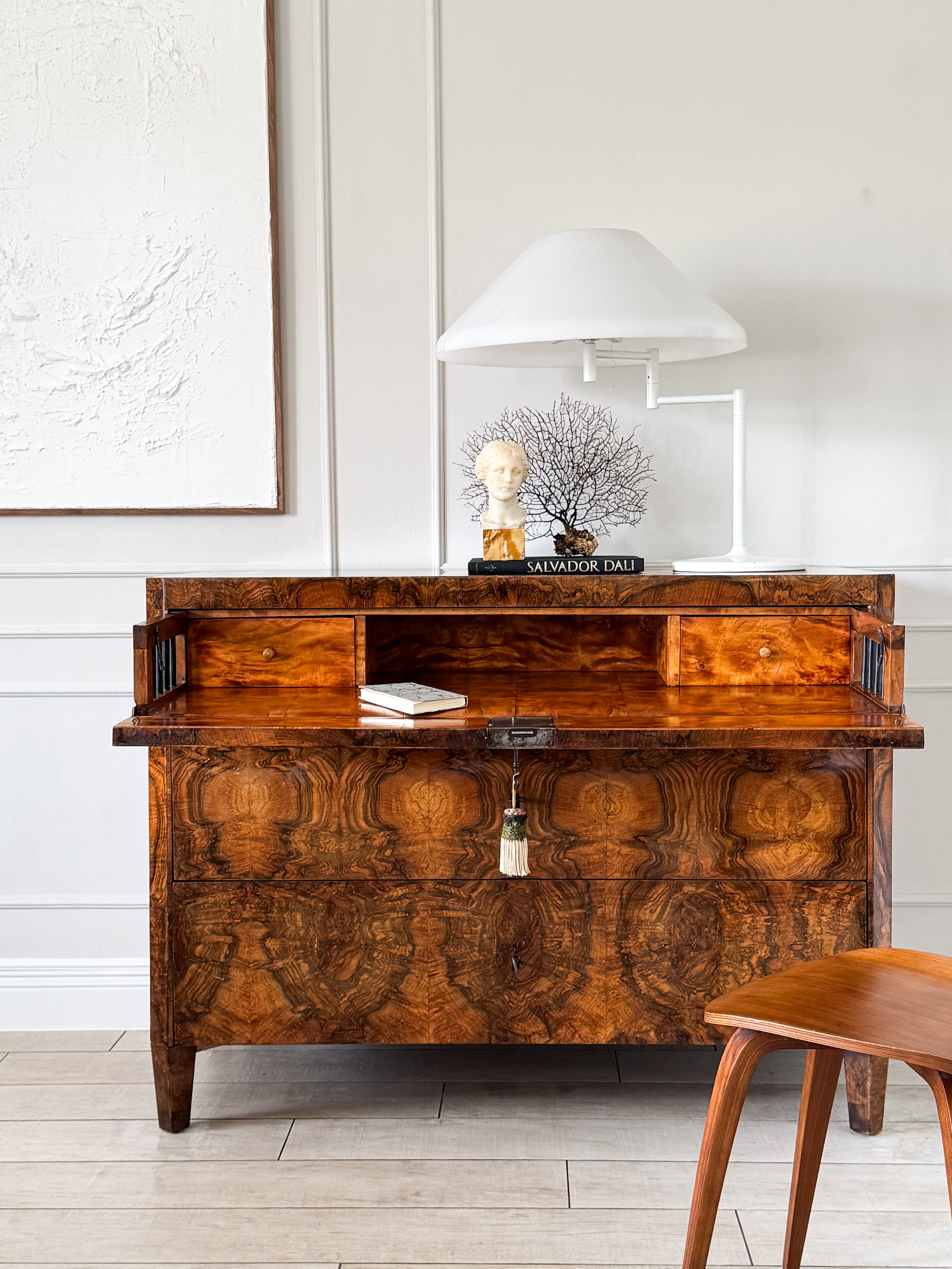 UNIQUE ELEGANT BIEDERMEIER WRITING COMMODE WALNUT