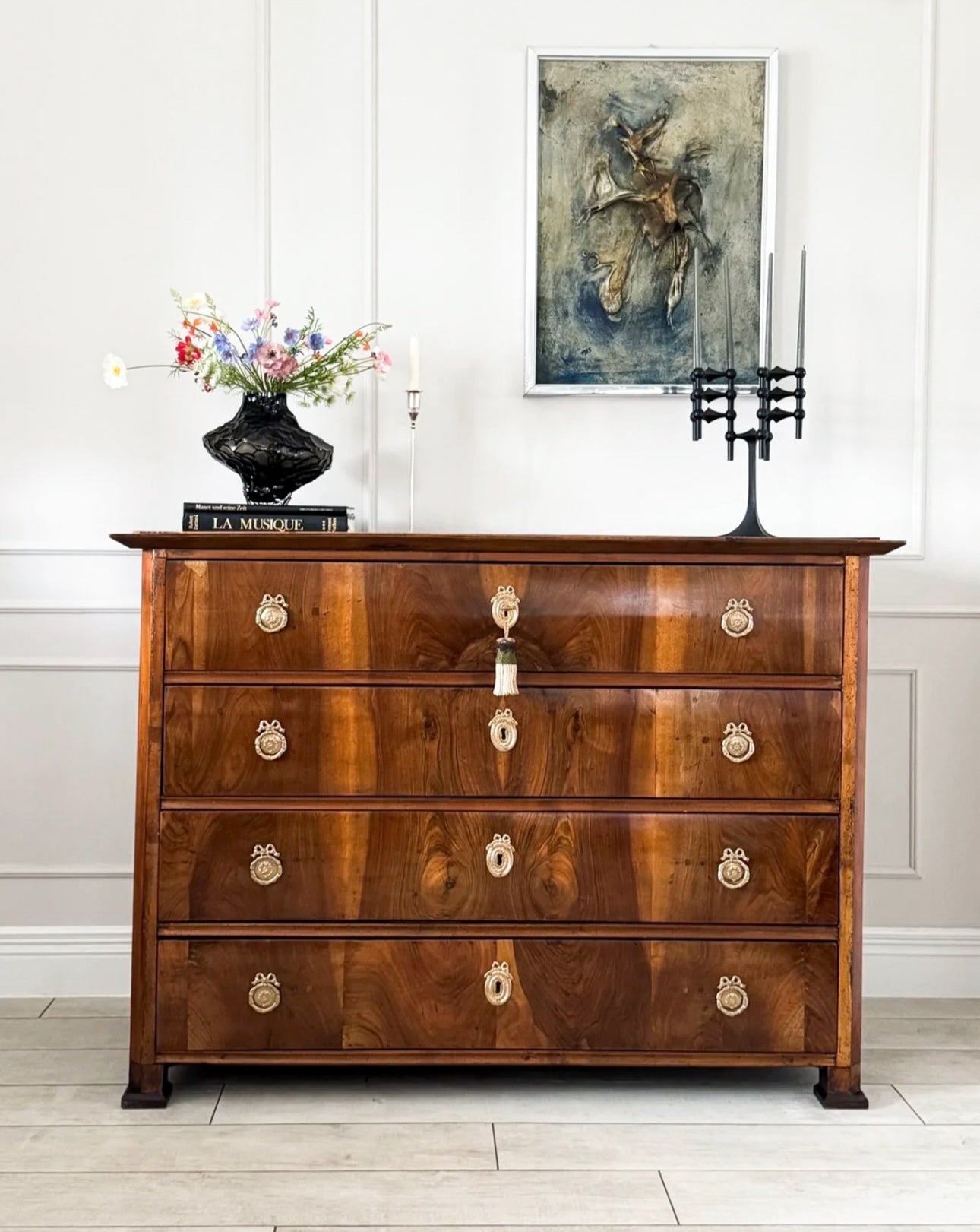 Magnificent Antique Biedermeier Chest of Drawers in Walnut