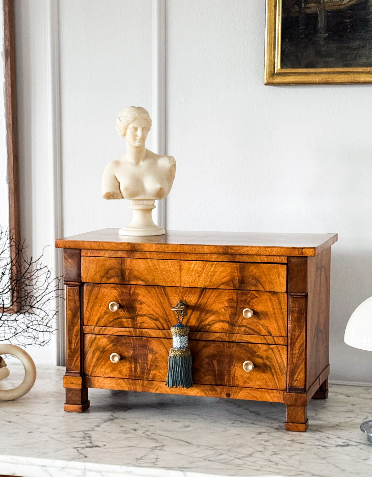 ANTIKE BIEDERMEIER MODELLKOMMODE MINIATURKOMMODE Schmuckstück