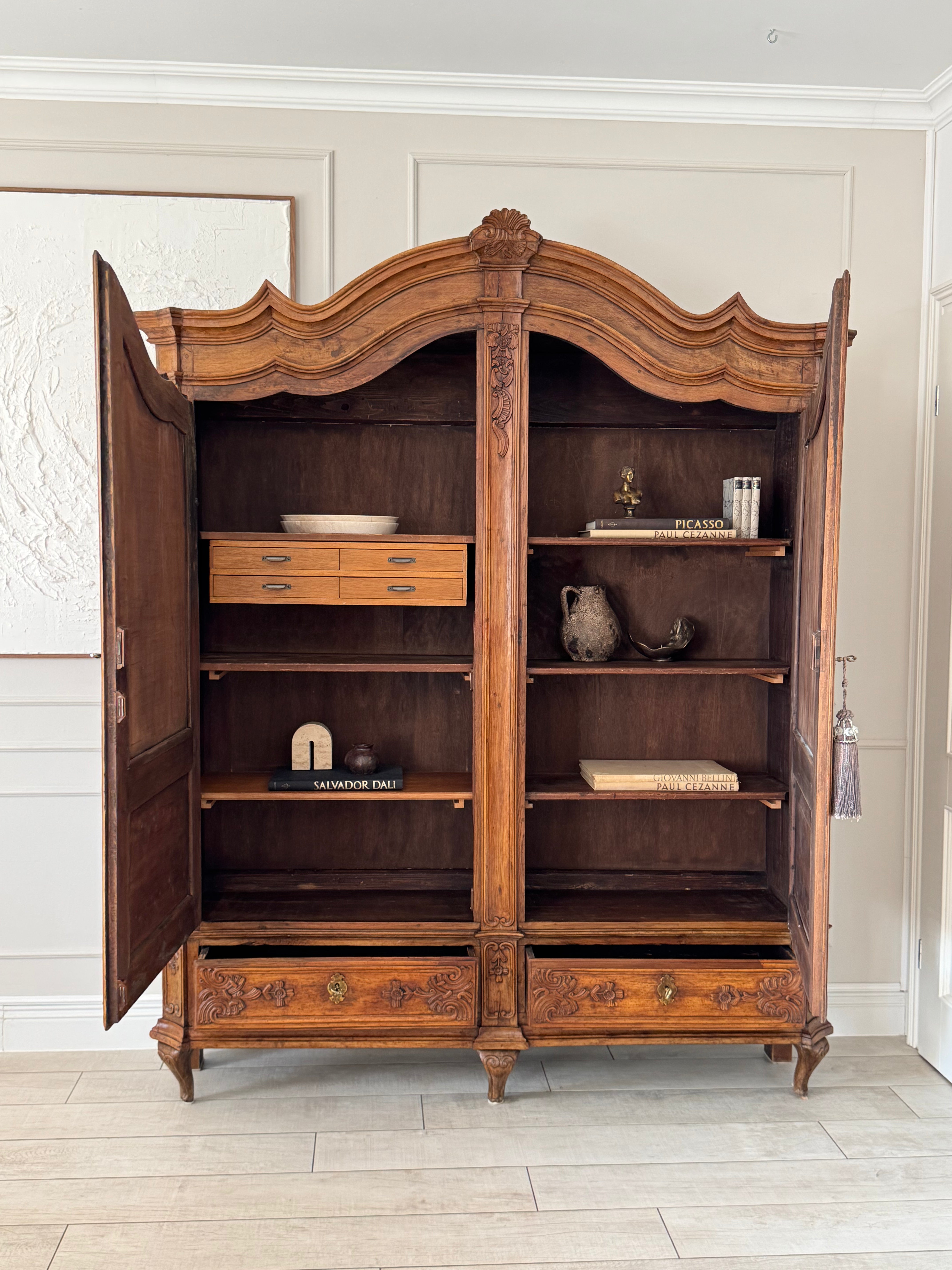 OUTSTANDING ANTIQUE FARMER'S CABINET WITH BEAUTIFUL CARVINGS BAROQUE PERIOD