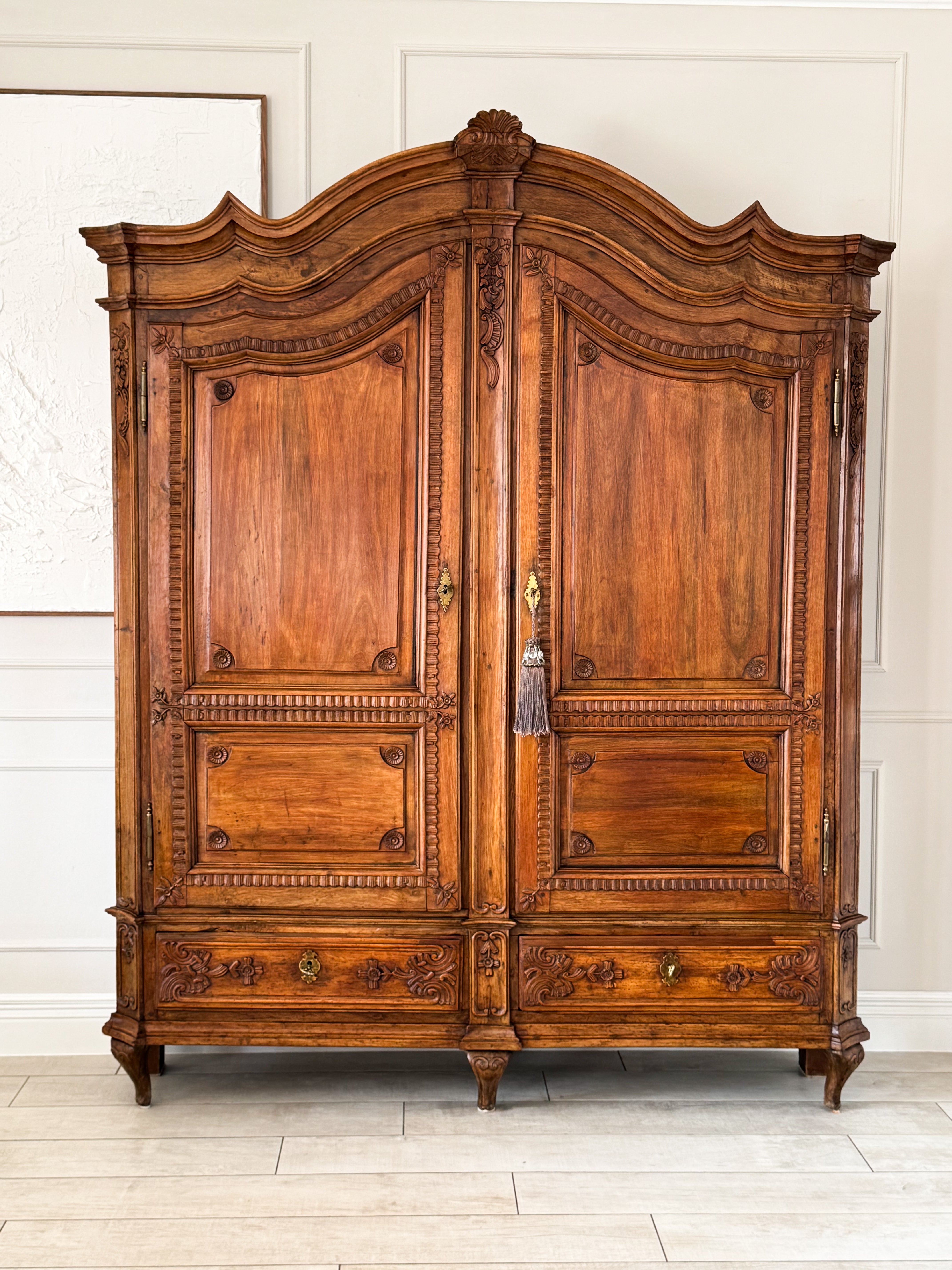 OUTSTANDING ANTIQUE FARMER'S CABINET WITH BEAUTIFUL CARVINGS BAROQUE PERIOD