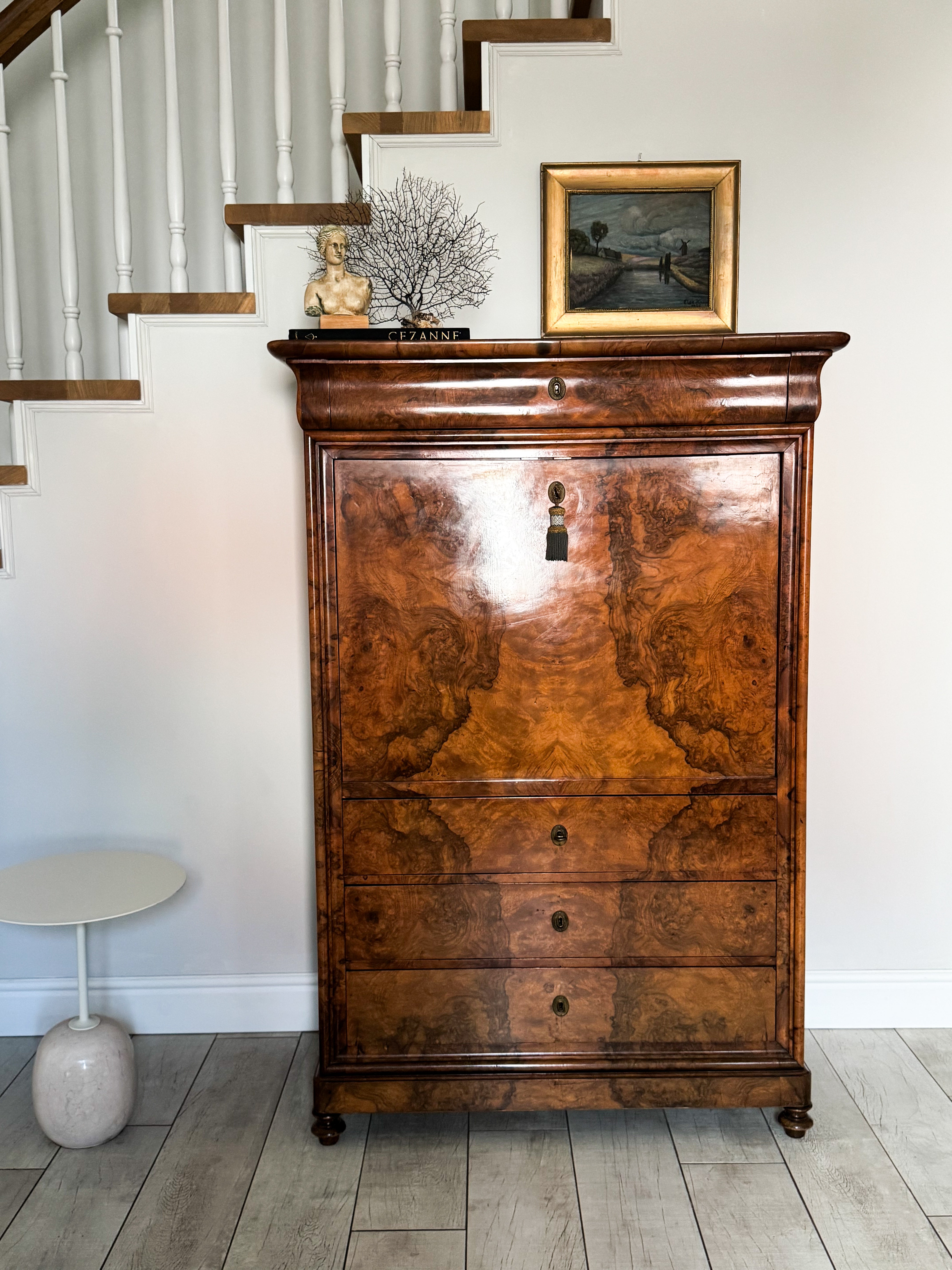 ANTIKER BIEDERMEIER SEKRETÄR NUSSBAUM SCHÖNE MASERUNG