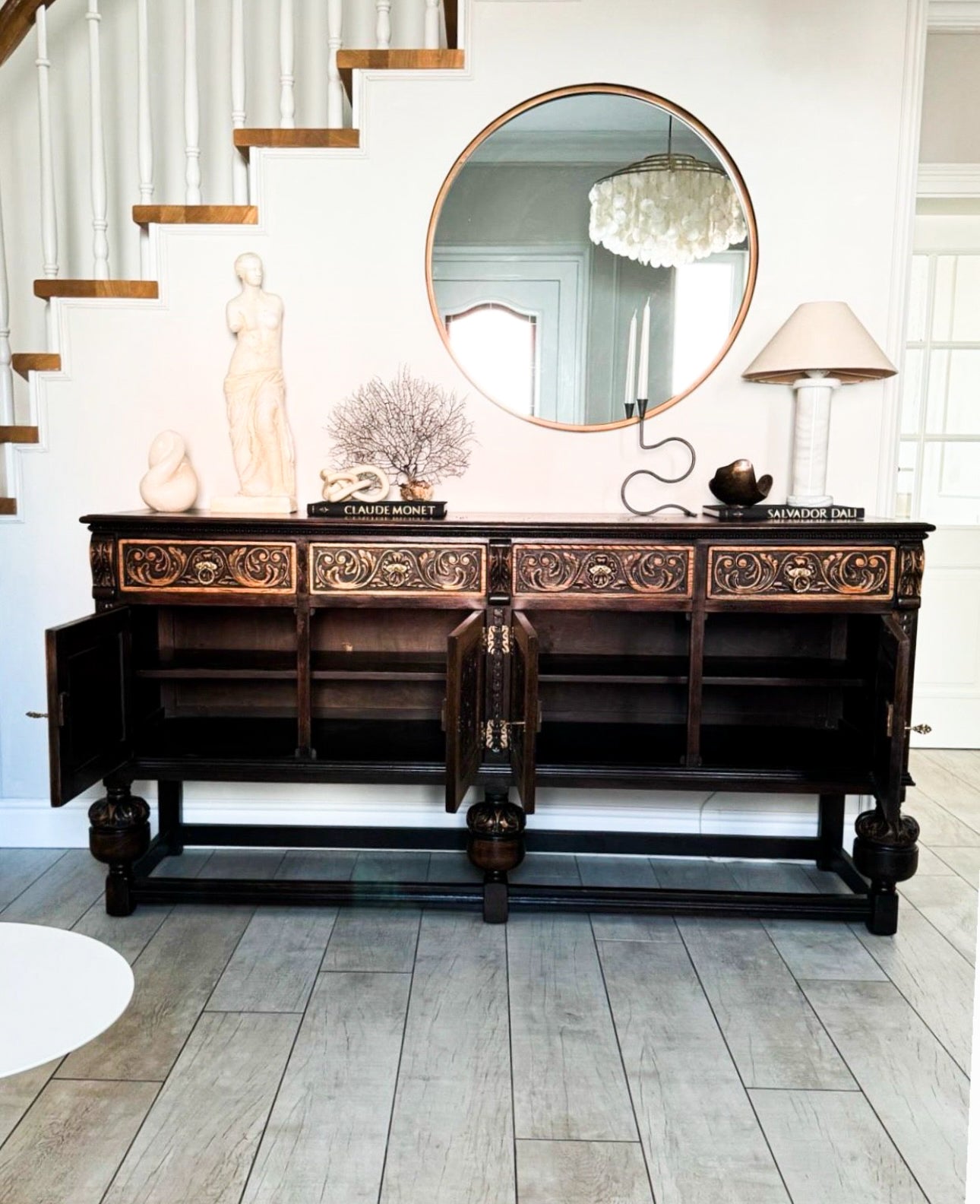 Antikes Sideboard im Edwardian-Stil – luxuriöse Verzierungen