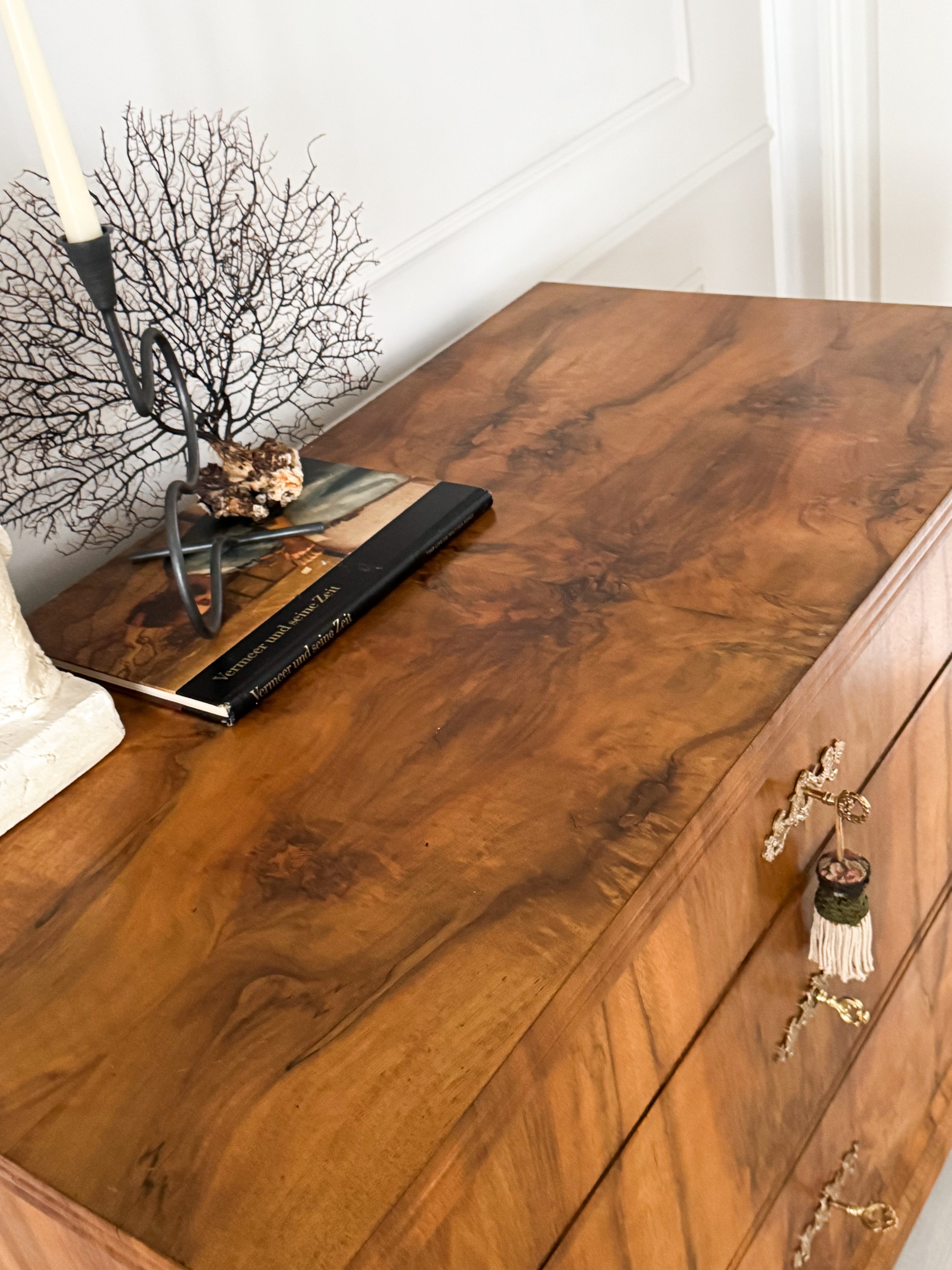 HÜBSCHE ANTIKE BIEDERMEIER KOMMODE NUSSBAUM