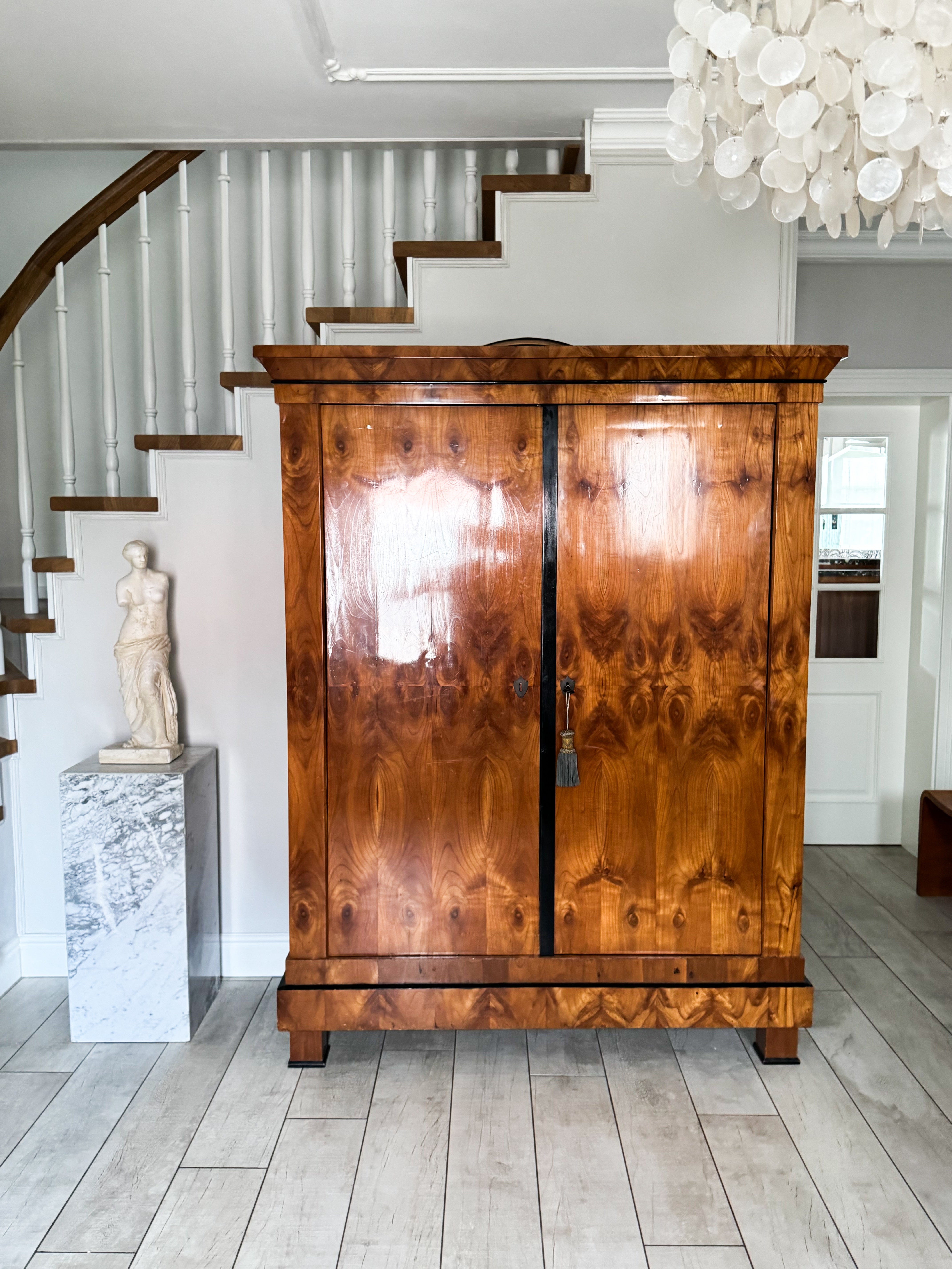 CLASSIC elegant Biedermeier cabinet shellac