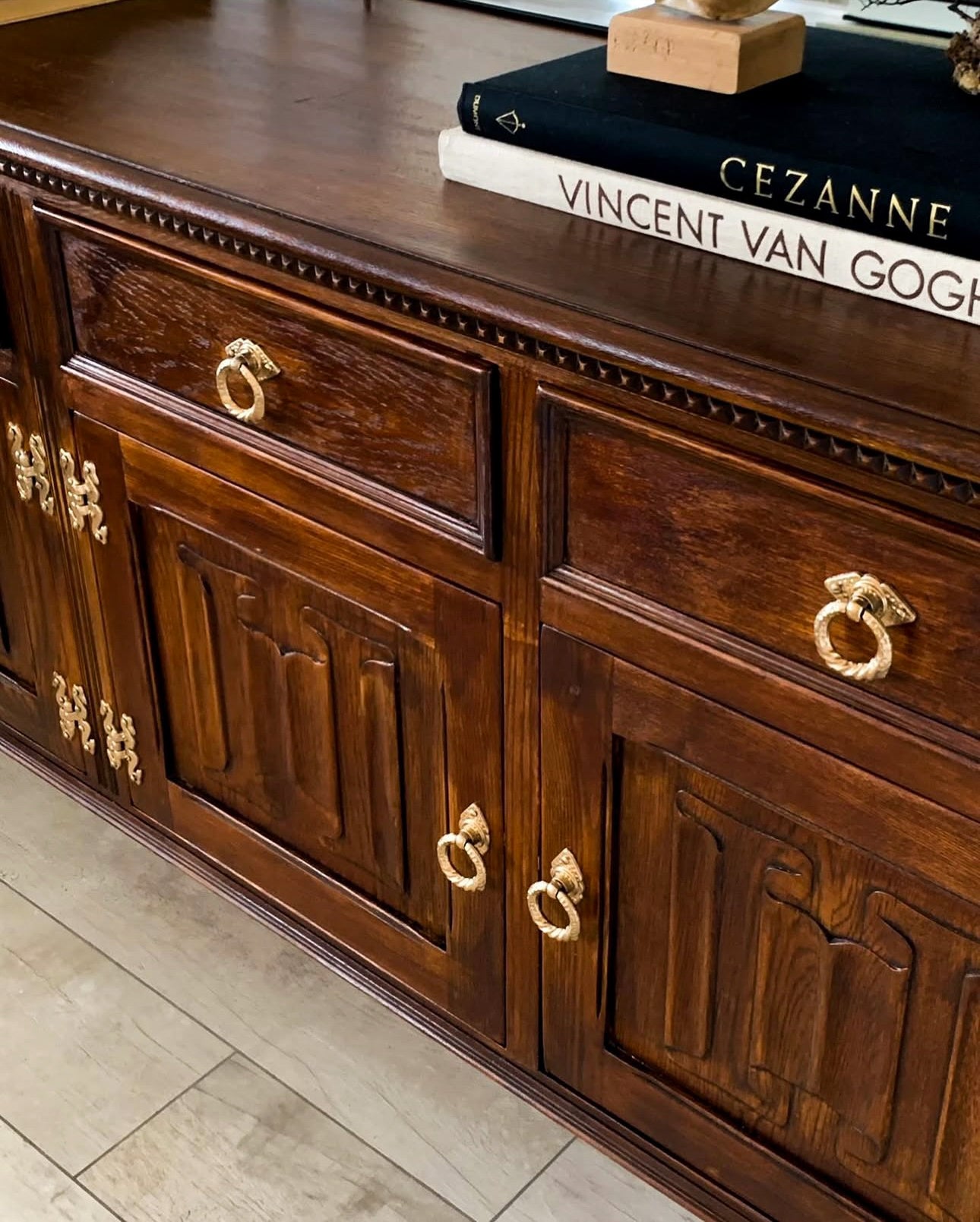 UNIQUE VINTAGE MODERN SIDEBOARD SOLID OAK