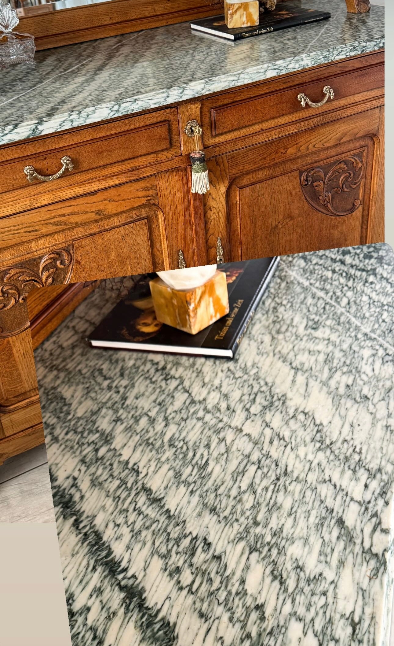 ANTIKER FRANZÖSISCHER BUFFETSCHRANK MIT MARMORPLATTE