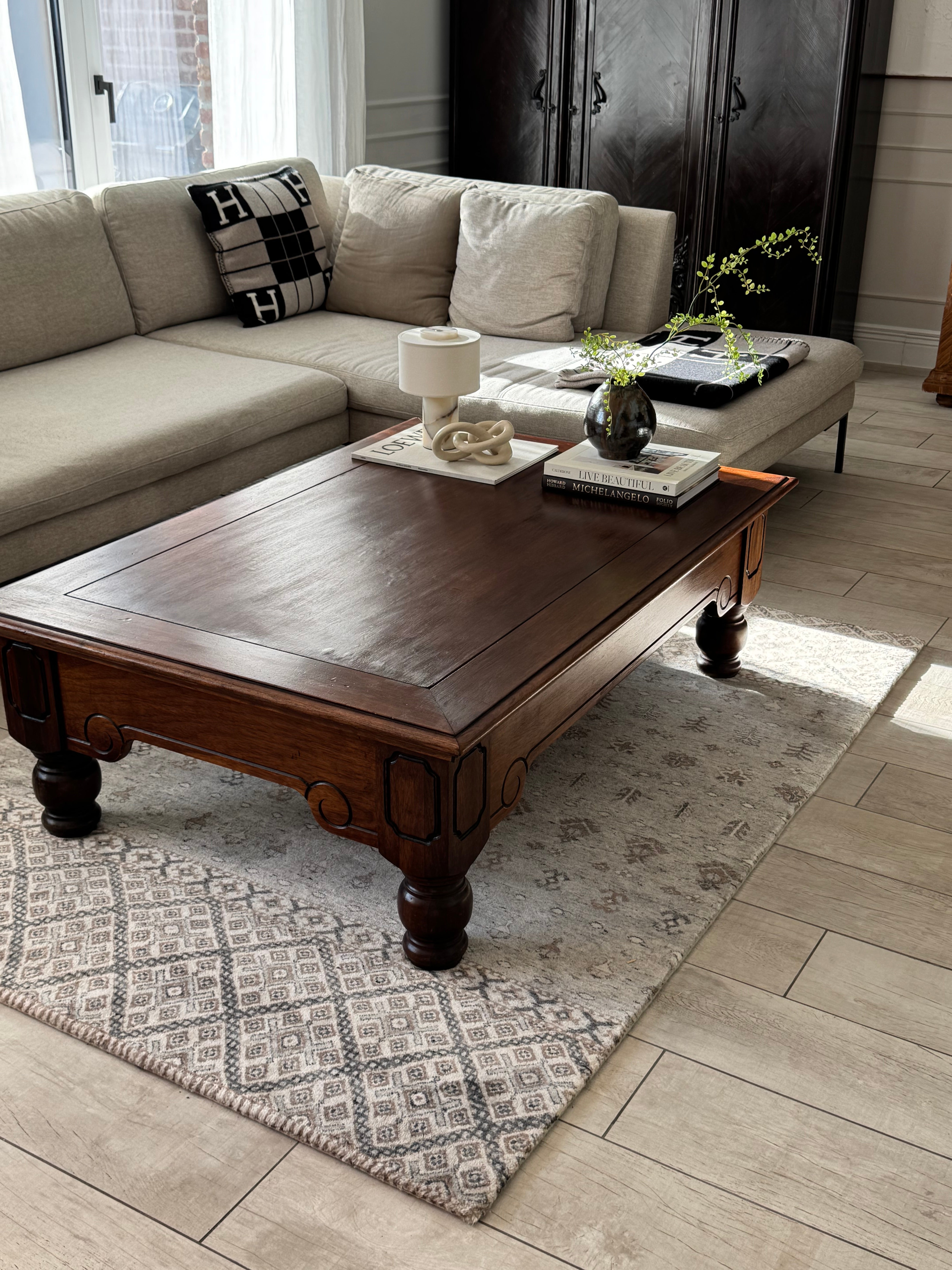 VINTAGE COUCHTISCH NUSSBAUM LANDHAUSSTIL