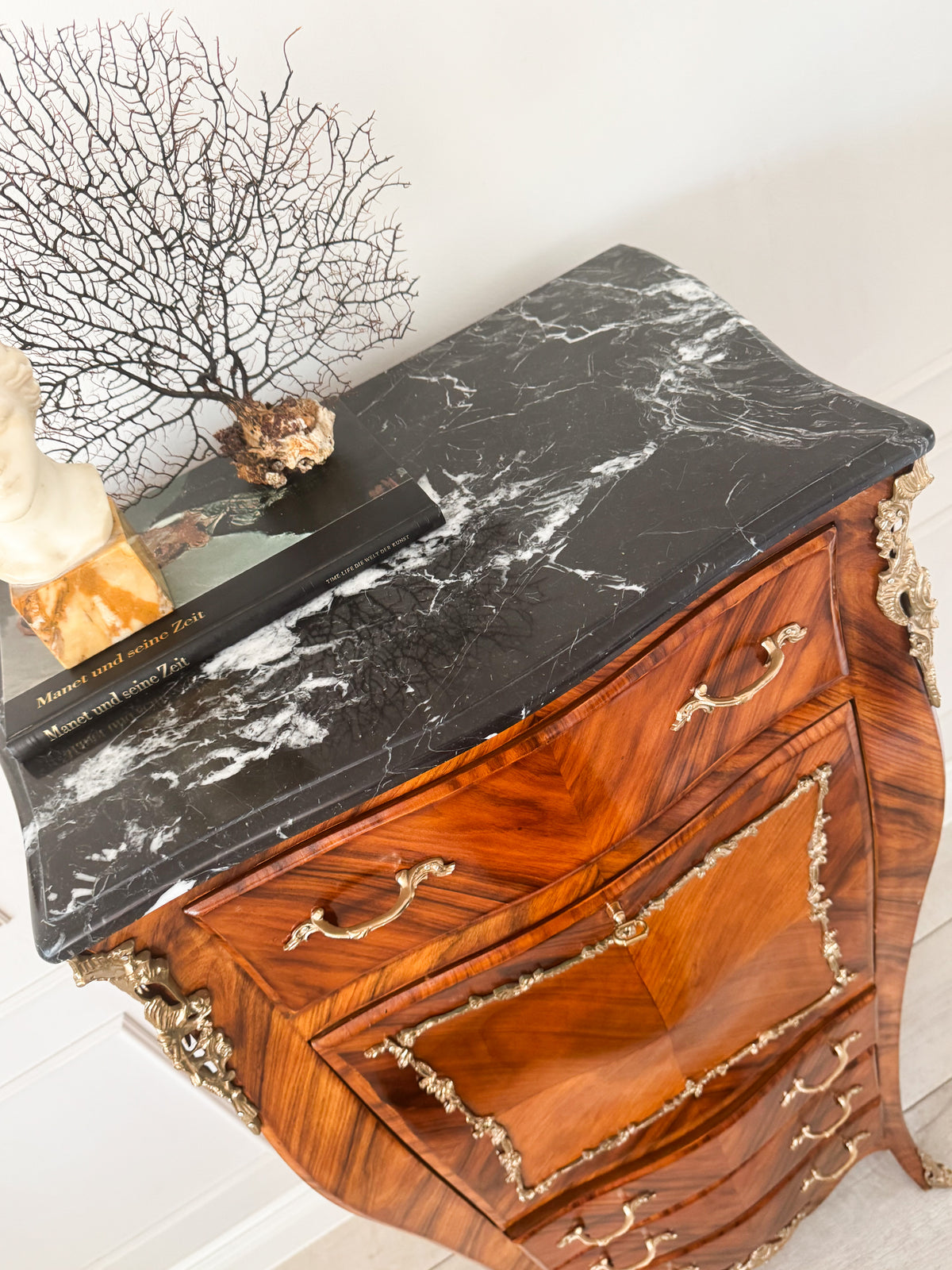 ANTIKER FRANZÖSISCHER DAMENSEKRETÄR LOUIS XV STIL MIT MARMORPLATTE