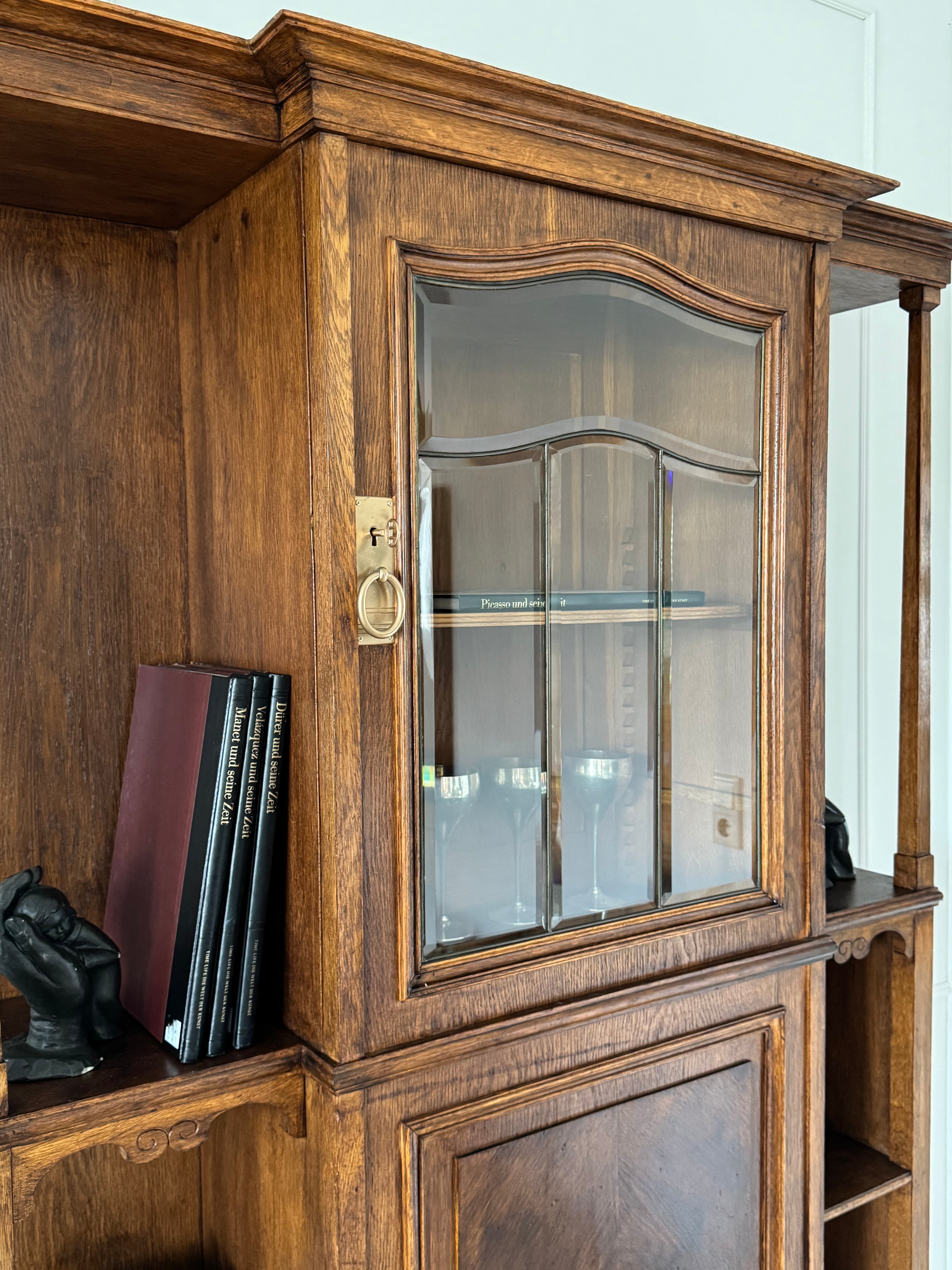 ELEGANT ANTIQUE DISPLAY CABINET ART NOUVEAU