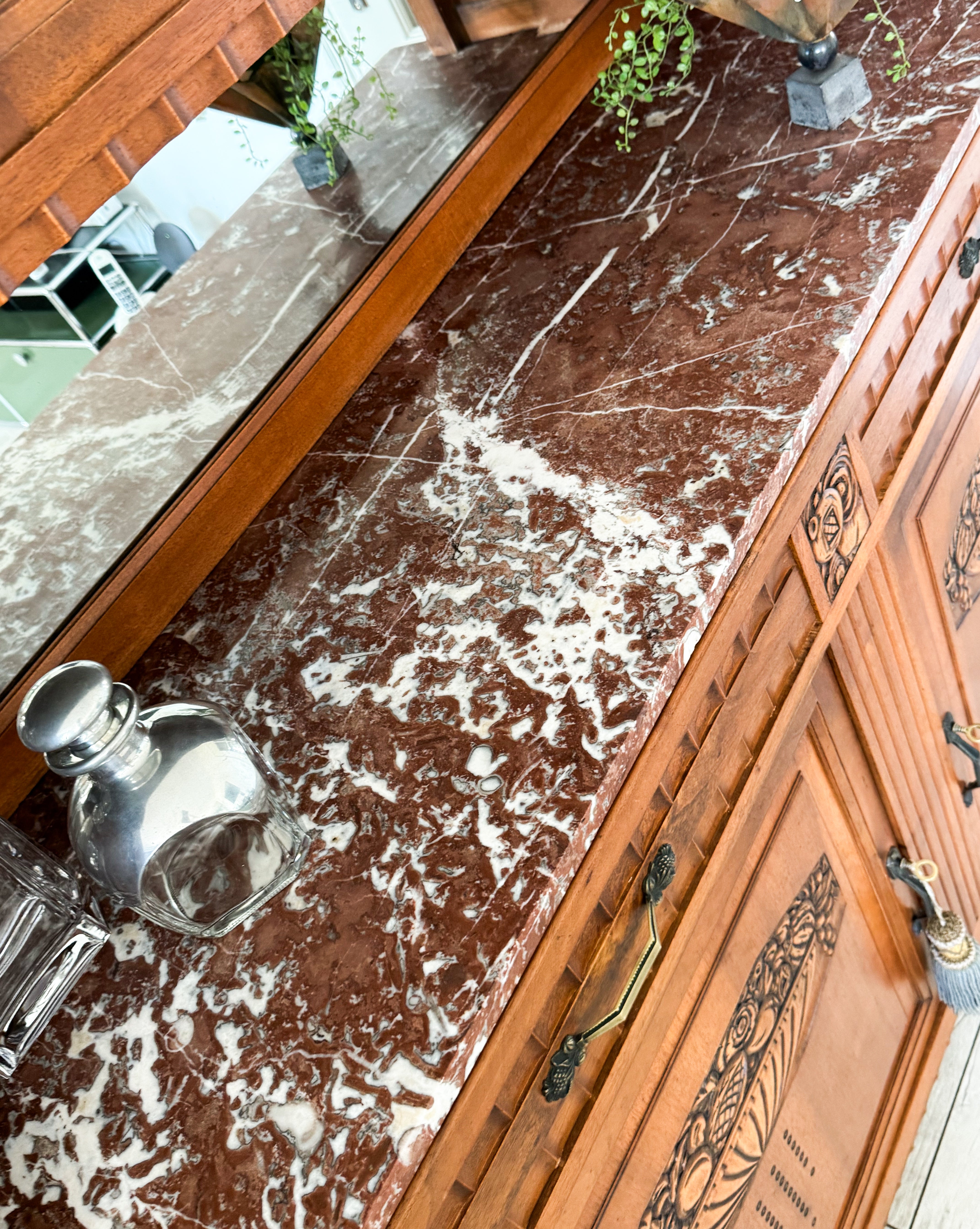 ANTIKER JUGENDSTIL BUFFETSCHRANK MIT MARMORPLATTE