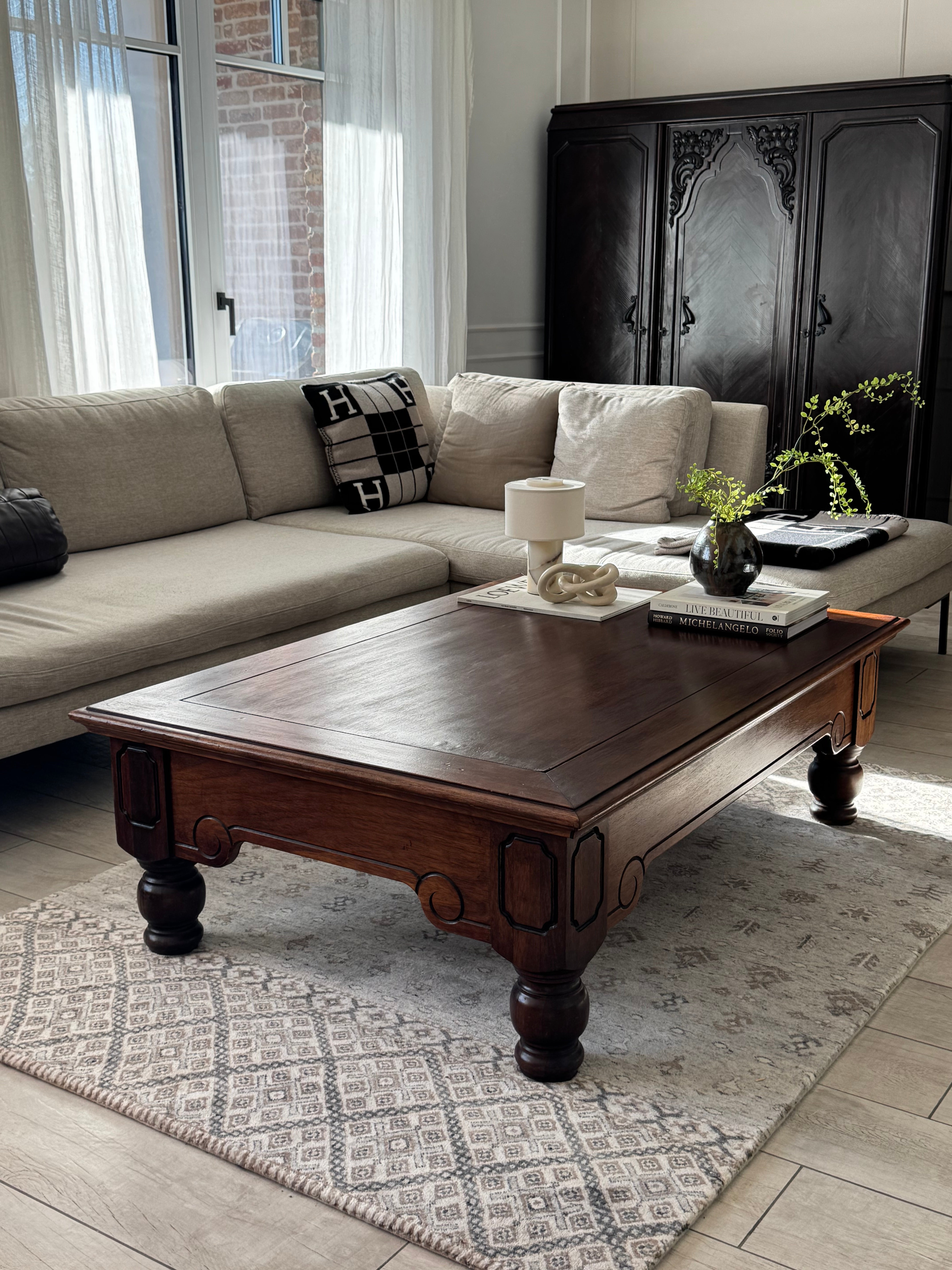 VINTAGE COUCHTISCH NUSSBAUM LANDHAUSSTIL