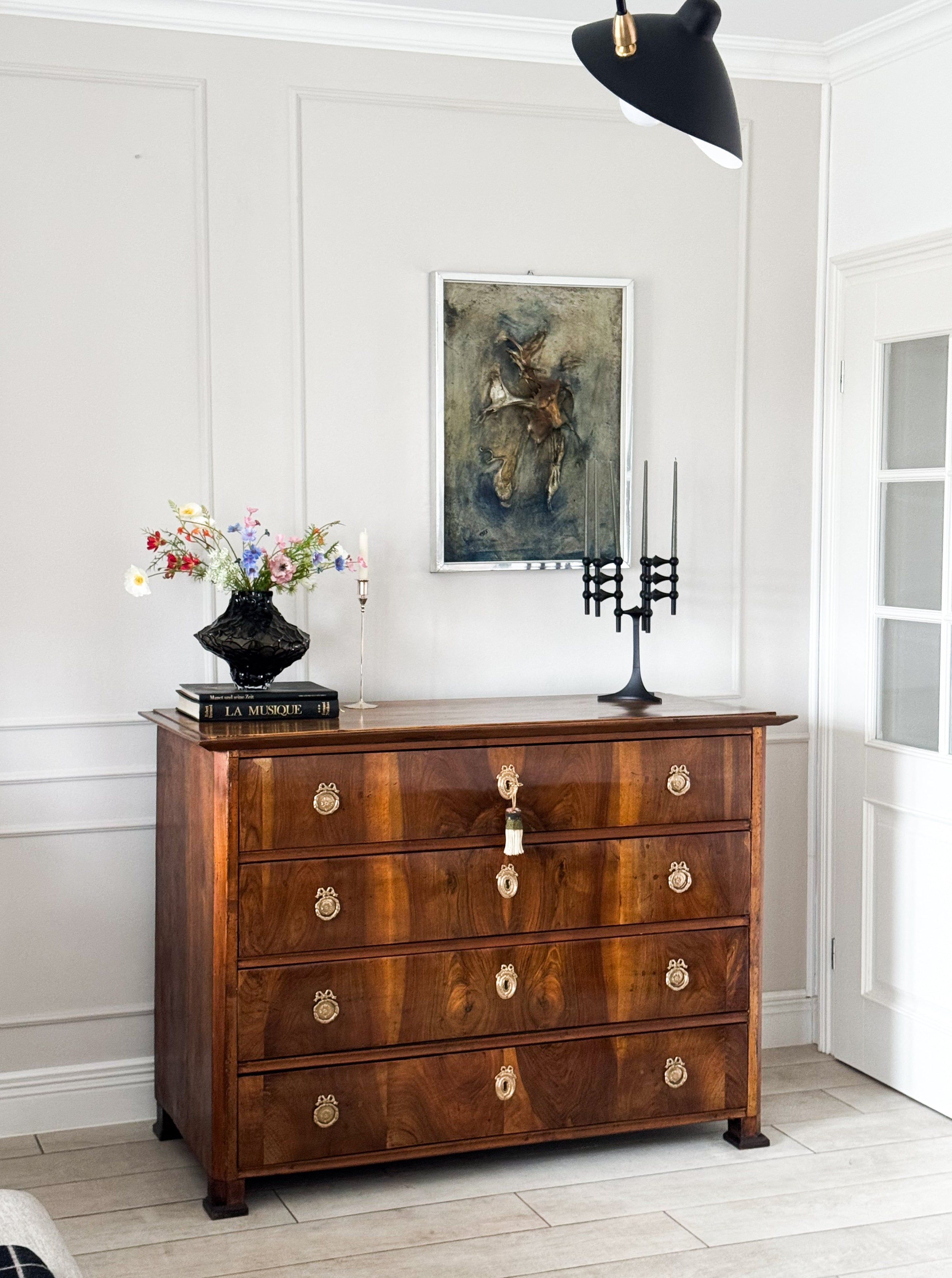 Magnificent Antique Biedermeier Chest of Drawers in Walnut