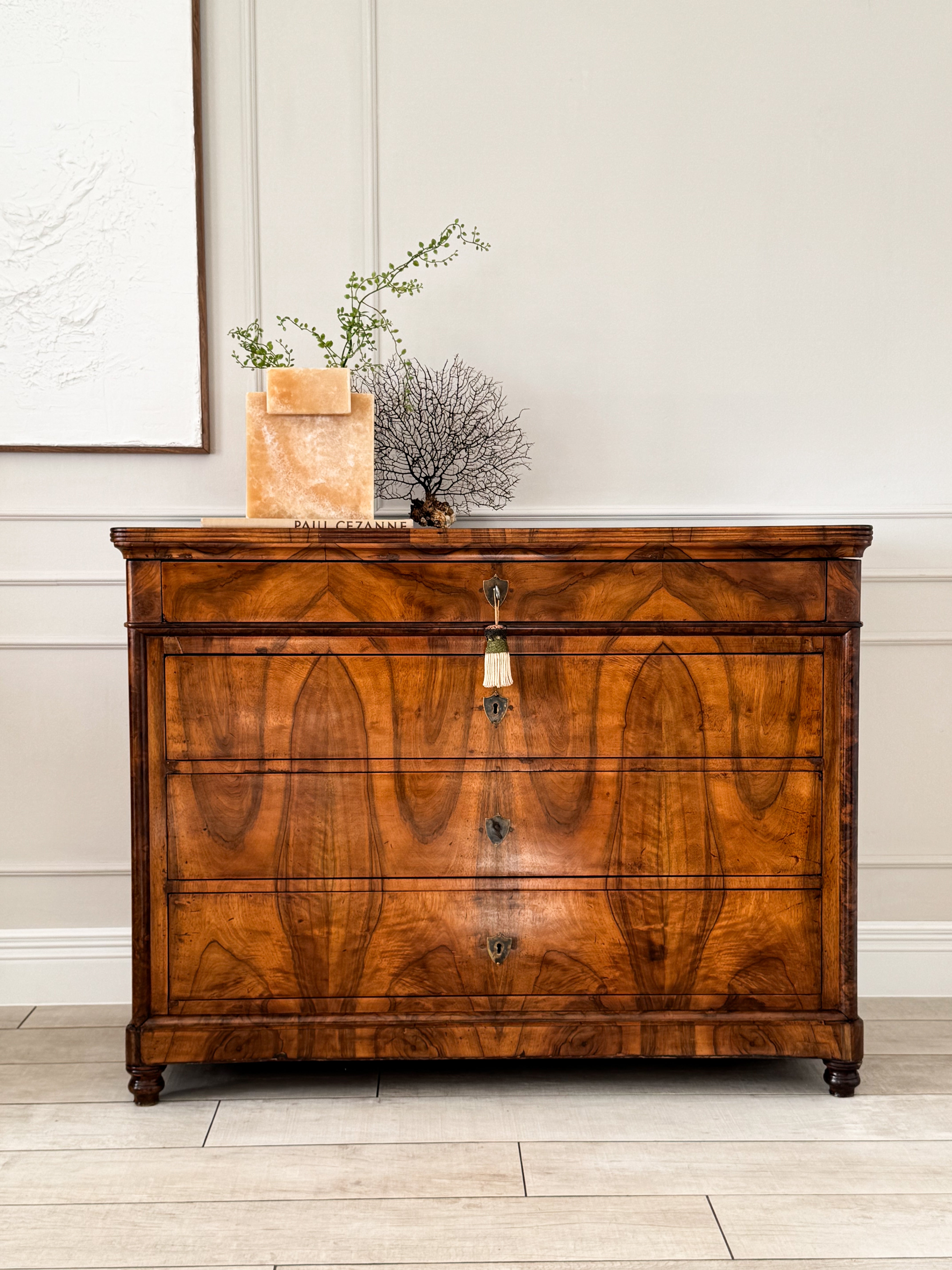 FEINE ANTIKE BIEDERMEIER KOMMODE NUSSBAUM