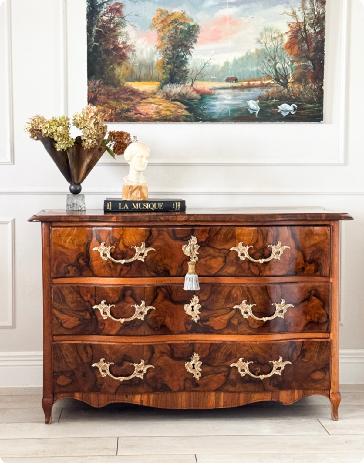 EDLE ANTIKE BAROCK KOMMODE AUS NUSSBAUM