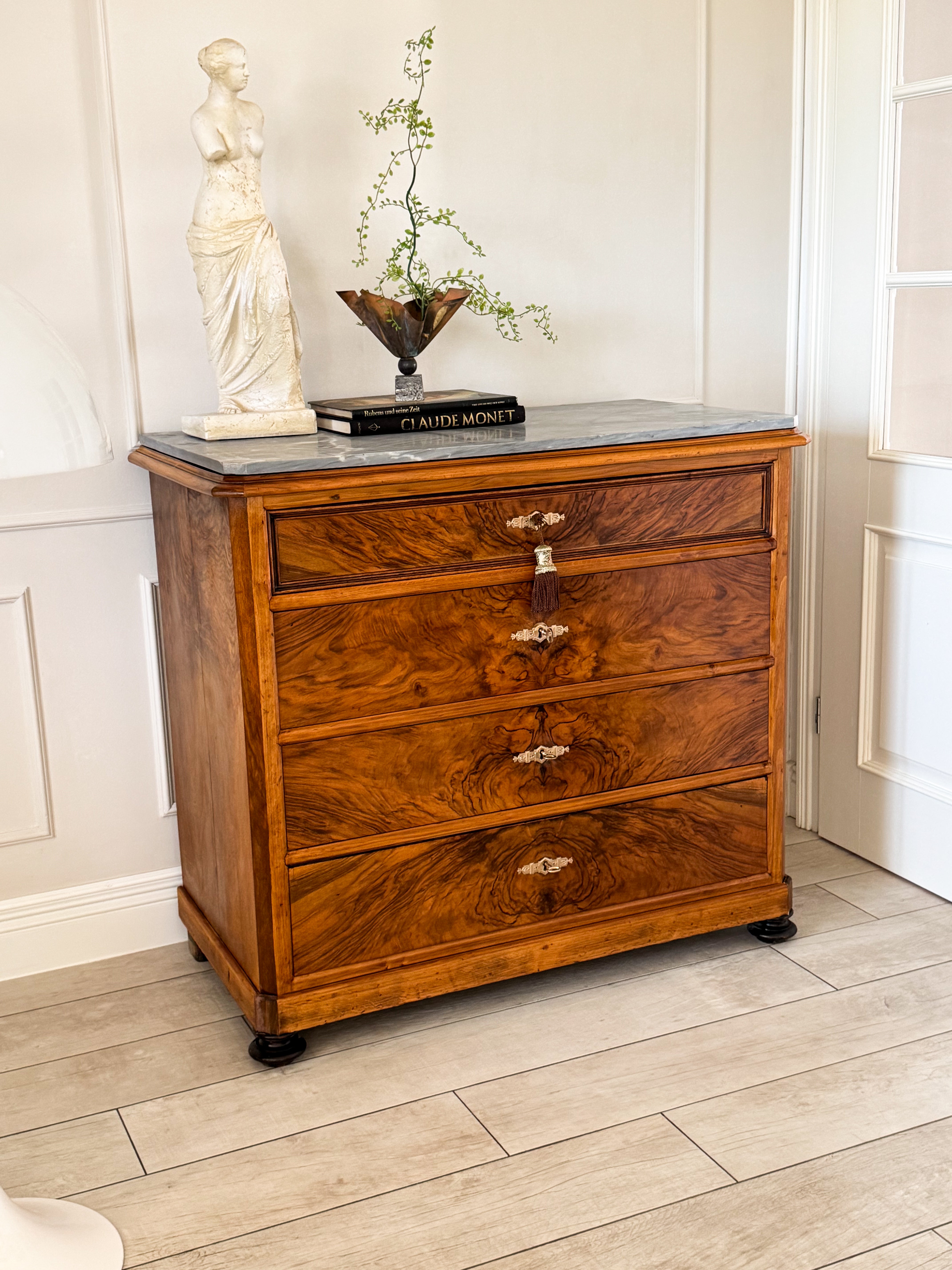 Beautiful Antique Chest of Drawers with Marble Top