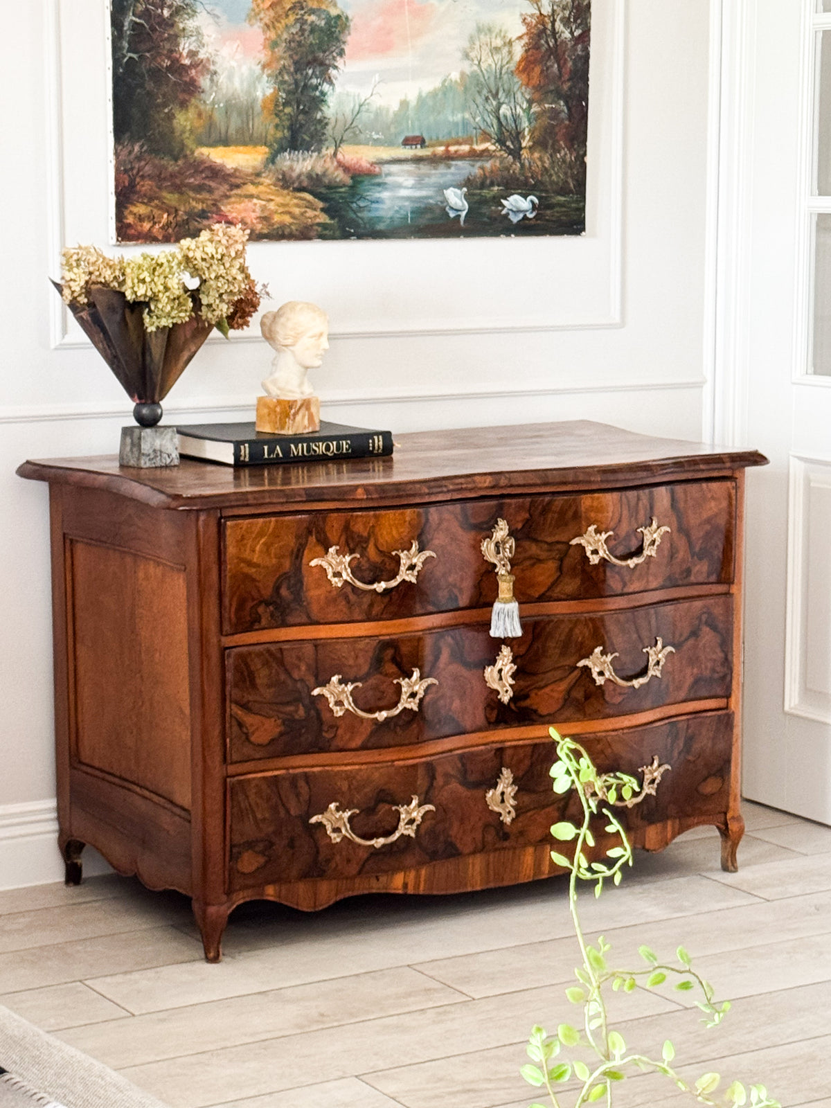 EDLE ANTIKE BAROCK KOMMODE AUS NUSSBAUM
