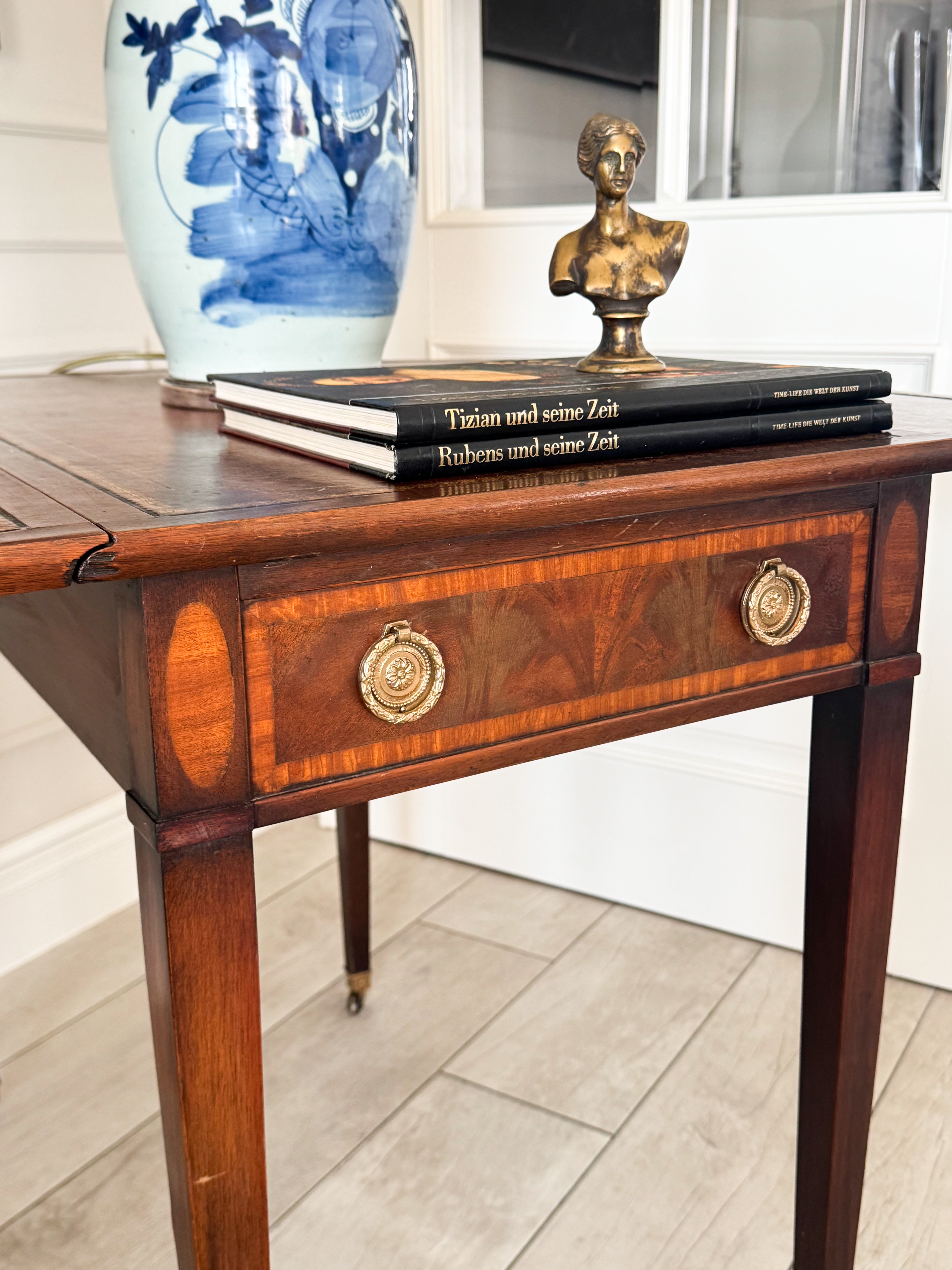 ANTIQUE ENGLISH PEMBROKE TABLE WITH FOLDING TOP