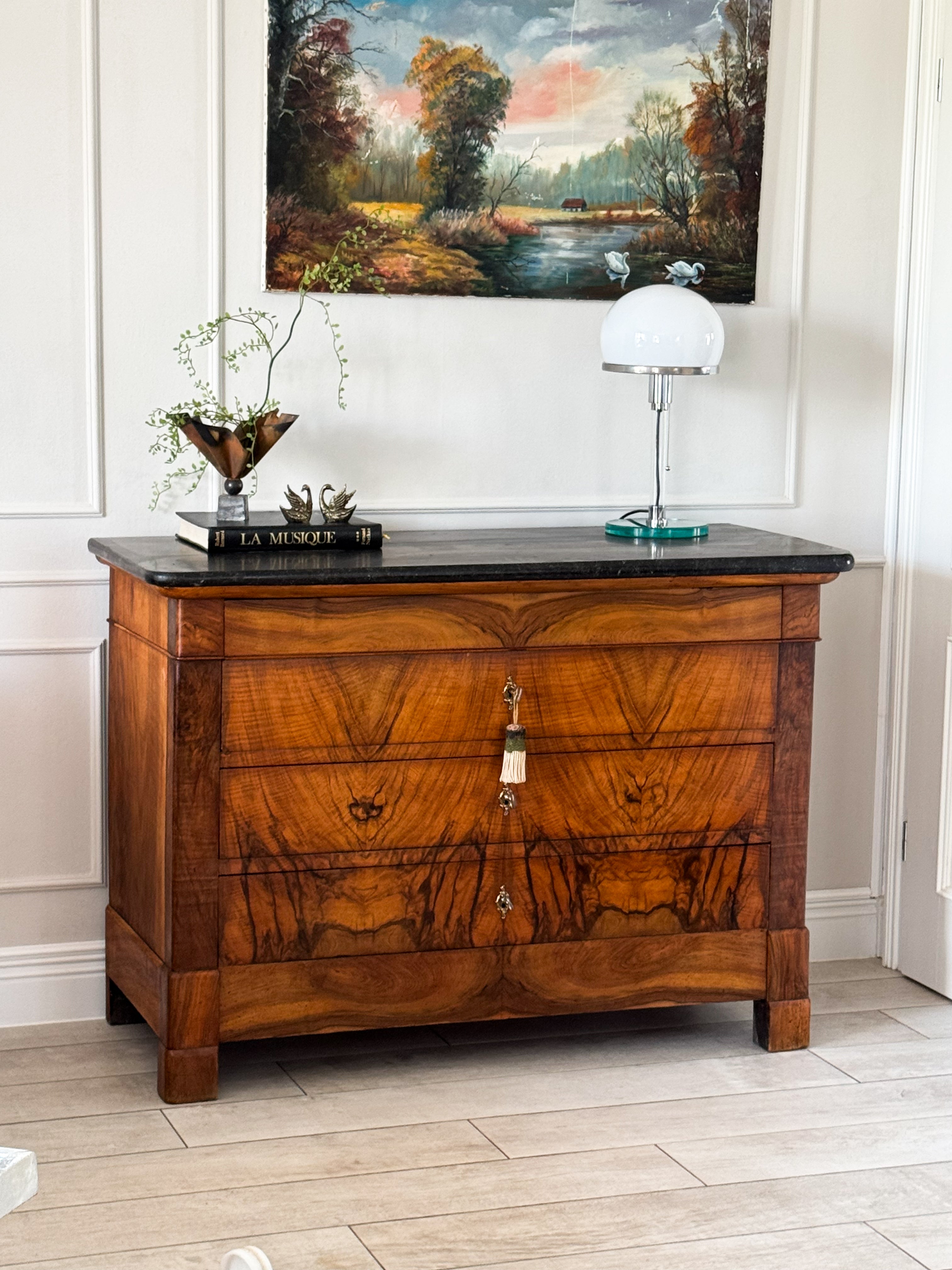 ANTIQUE BIEDERMEIER CHEST OF DRAWERS WITH MARBLE TOP