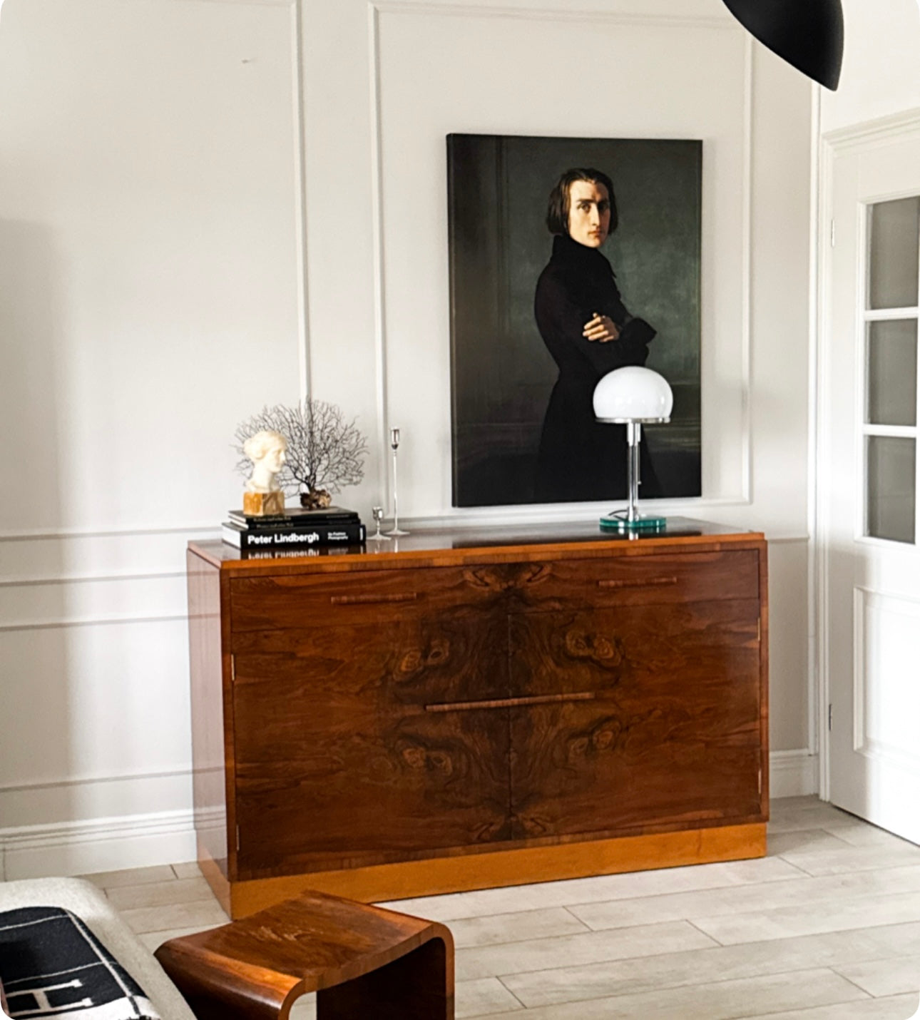 ART DECO SIDEBOARD AUS NUSSBAUM ZEITLOS UND ELEGANT