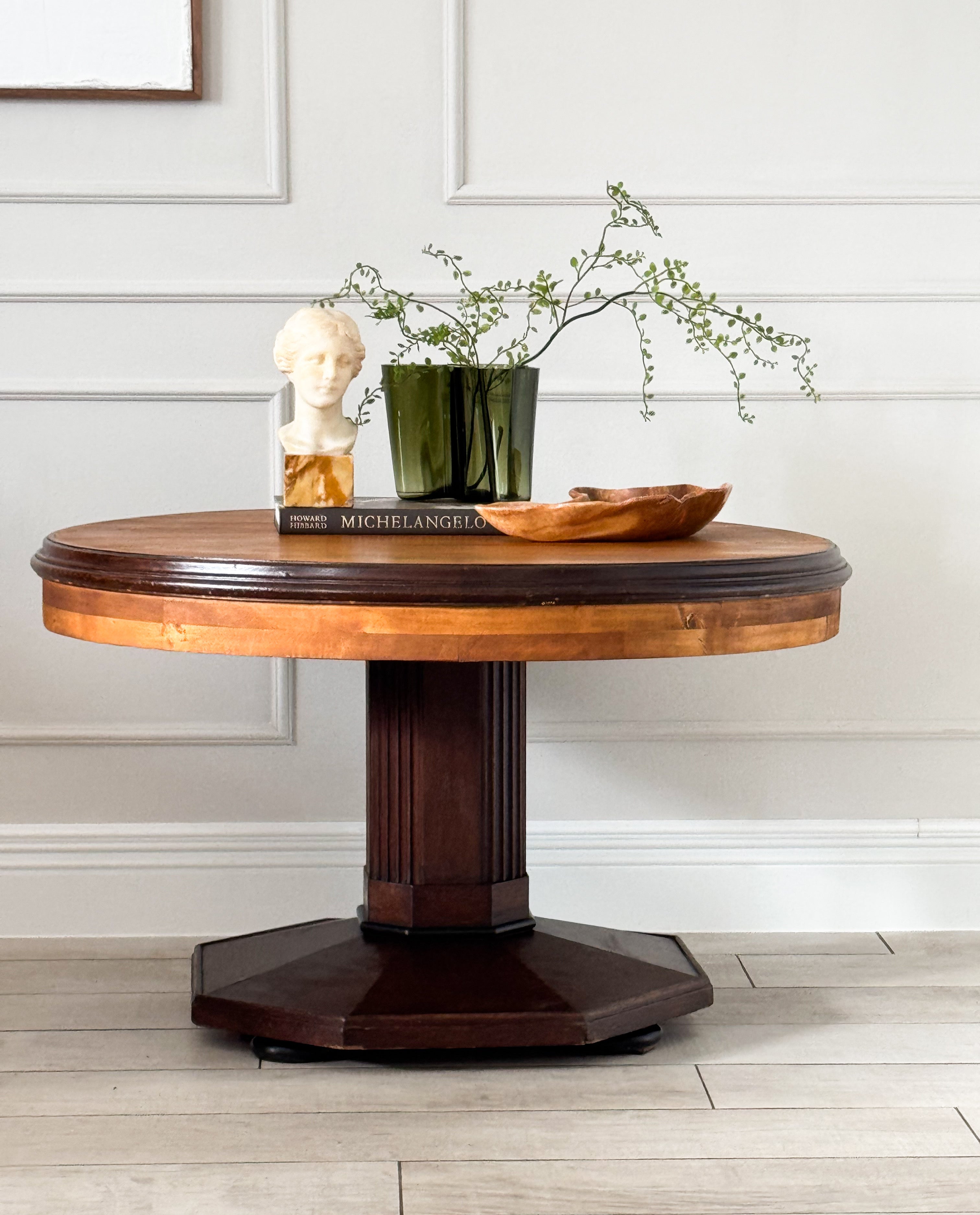 ANTIKER RUNDER ART DECO TISCH AUS FRANKREICH