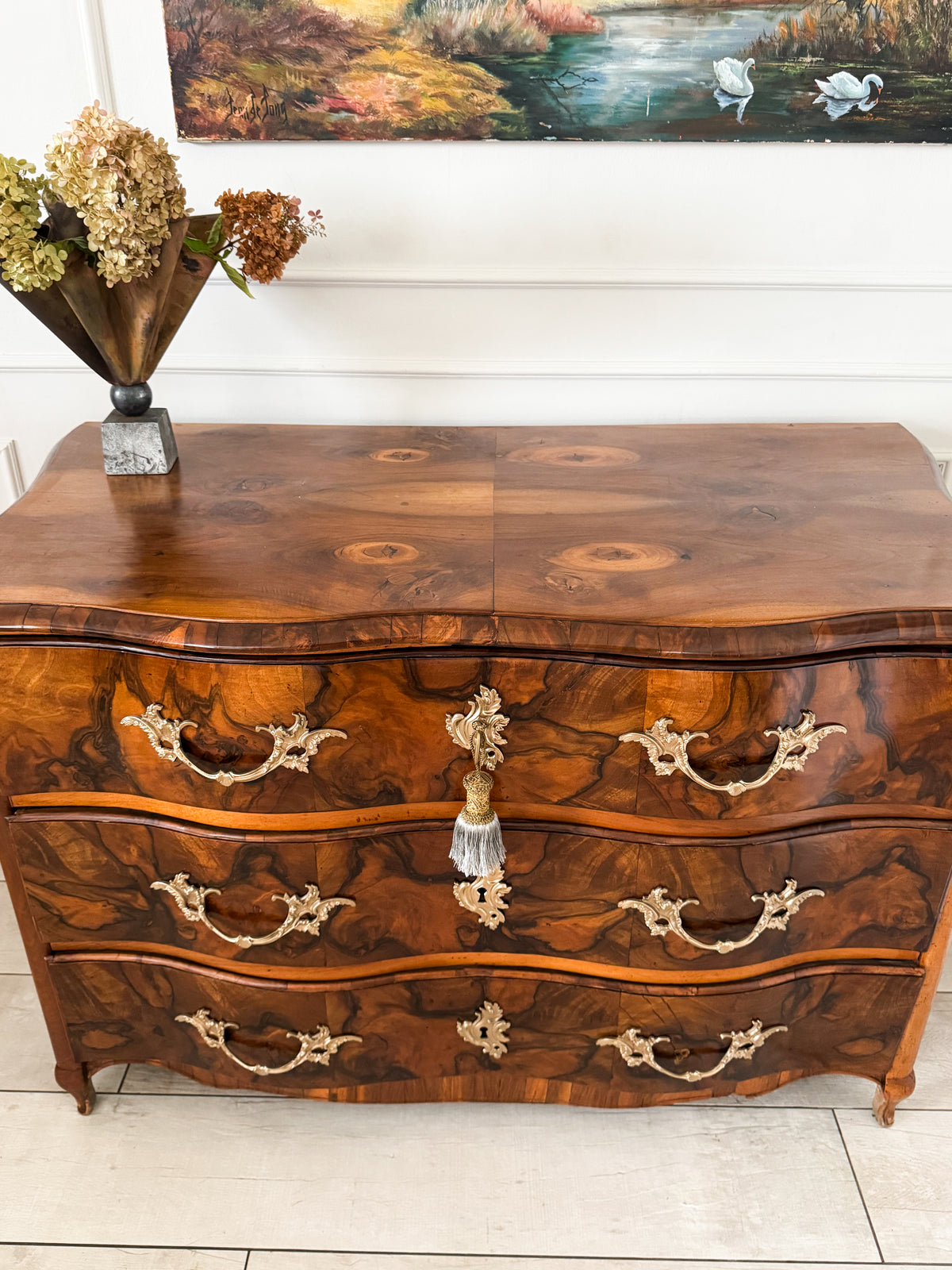 EDLE ANTIKE BAROCK KOMMODE AUS NUSSBAUM